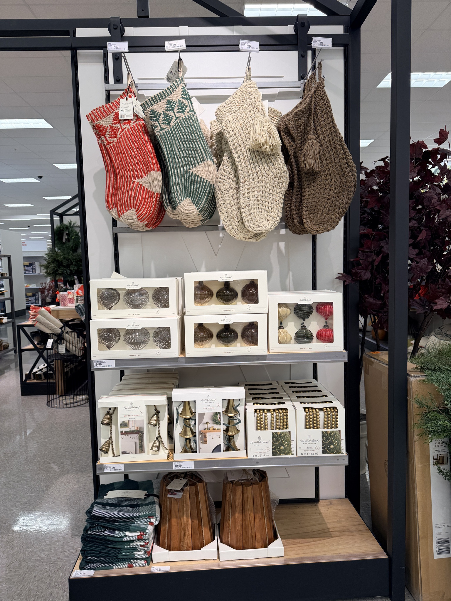 Neutral Christmas magic from Hearth & Hand 🎄
Simple, timeless pieces that make decorating effortless.
Everything linked on LTK ✨


#LTKFindsUnder50 #LTKSeasonal #LTKHoliday