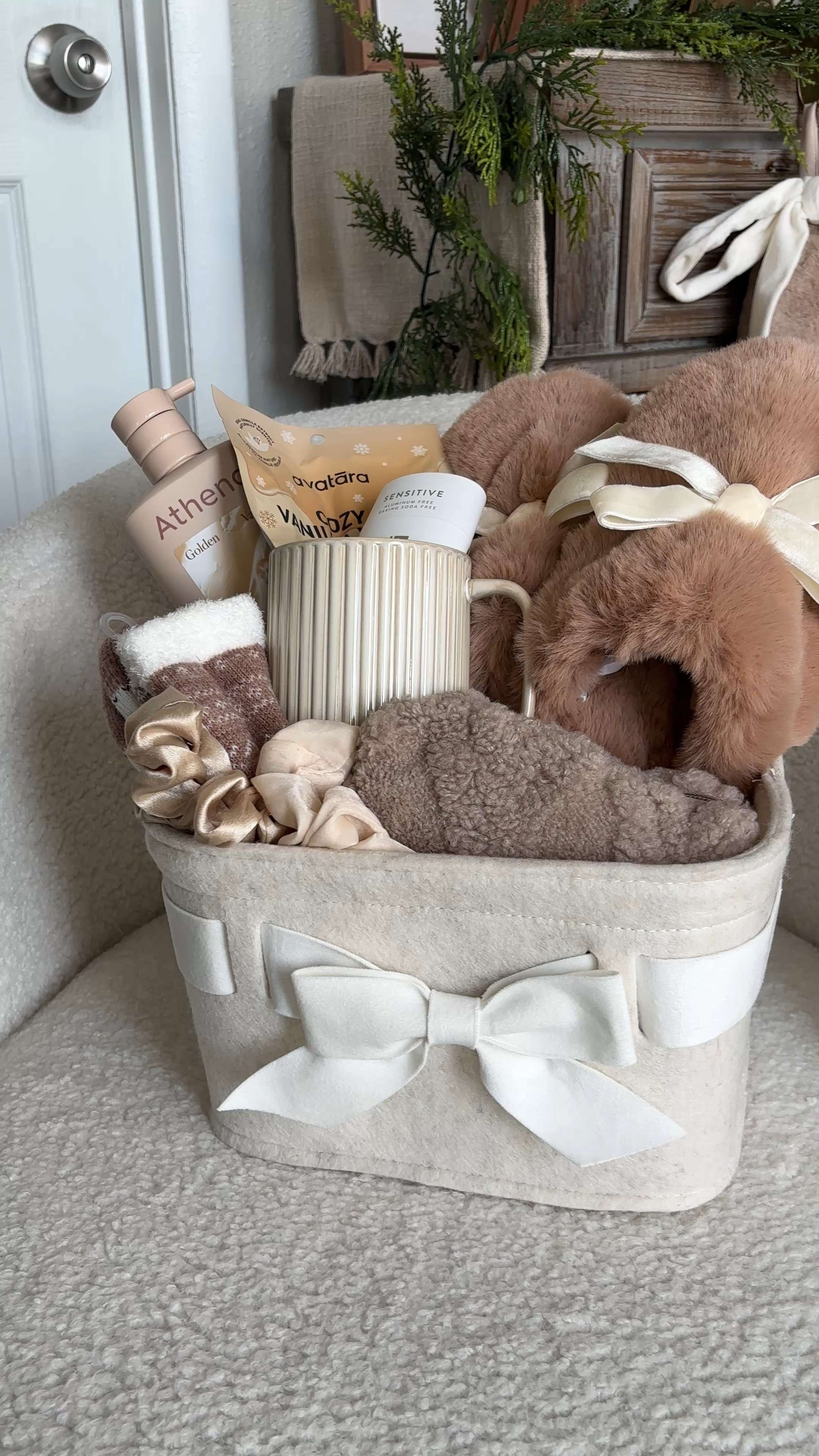 Burr basket • burr basket gift ideas • how to create a burr basket • burr basket gift for your bestie • target gift ideas • target gift guide • target gifts for her • gifts for her 2025 • holiday gift guide for her, burr basket aesthetic, holiday gifts for women, gift basket for best friend #burrbasket #burrbasketideas #holidaygiftsforher Follow my LTK @affordablebyamandablog on the @shop.LTK app to view this post and get my exclusive app-only content! Follow my LTK @affordablebyamandablog on the @shop.LTK app to view this post and get my exclusive app-only content! #liketkit #LTKCyberWeek @shop.ltk #LTKCyberWeek 

 #LTKGiftGuide #LTKHoliday #LTKSeasonal