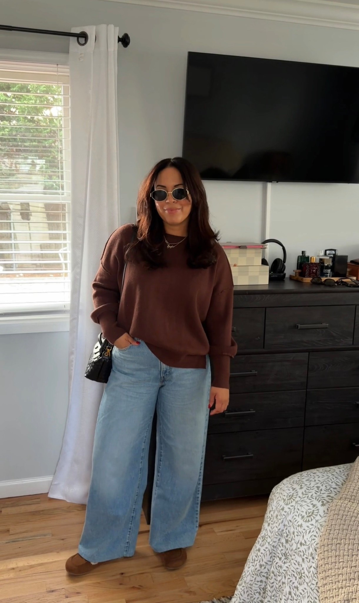 Amazon look for less Amazon sweater Levi’s cinched baggy jeans 

#LTKgrwm #LTKmomlife #LTKootd