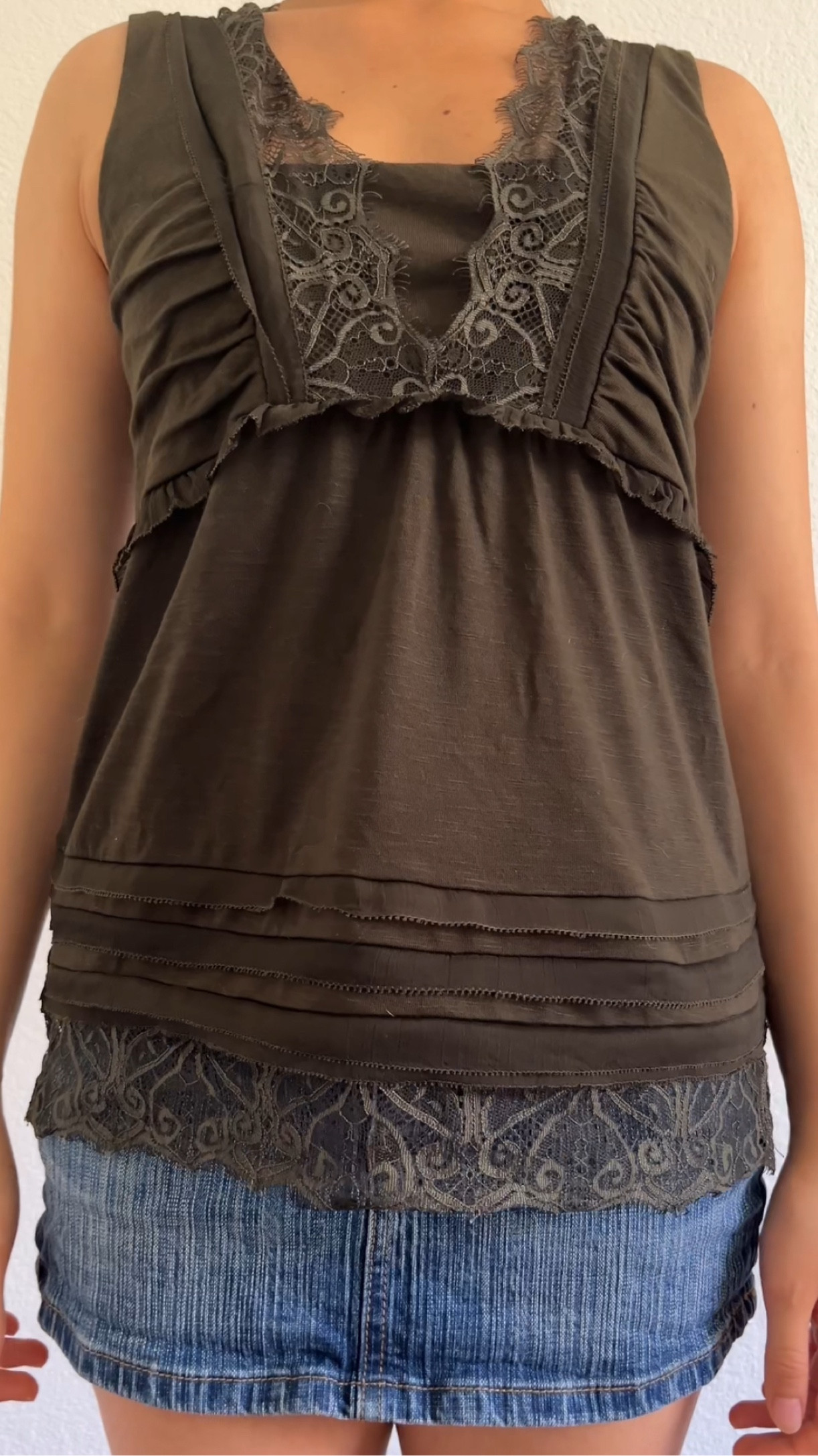 Babydoll tops: 🏷️ White House black market 