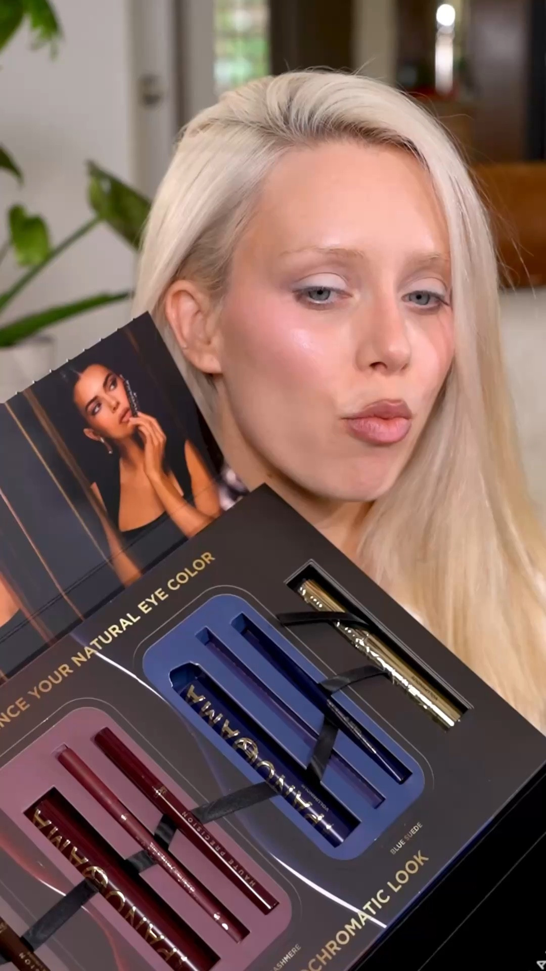 Trying L’Oréal’s new burgundy liners and mascara 

#LTKgrwm #LTKdayinmylife #LTKBeauty