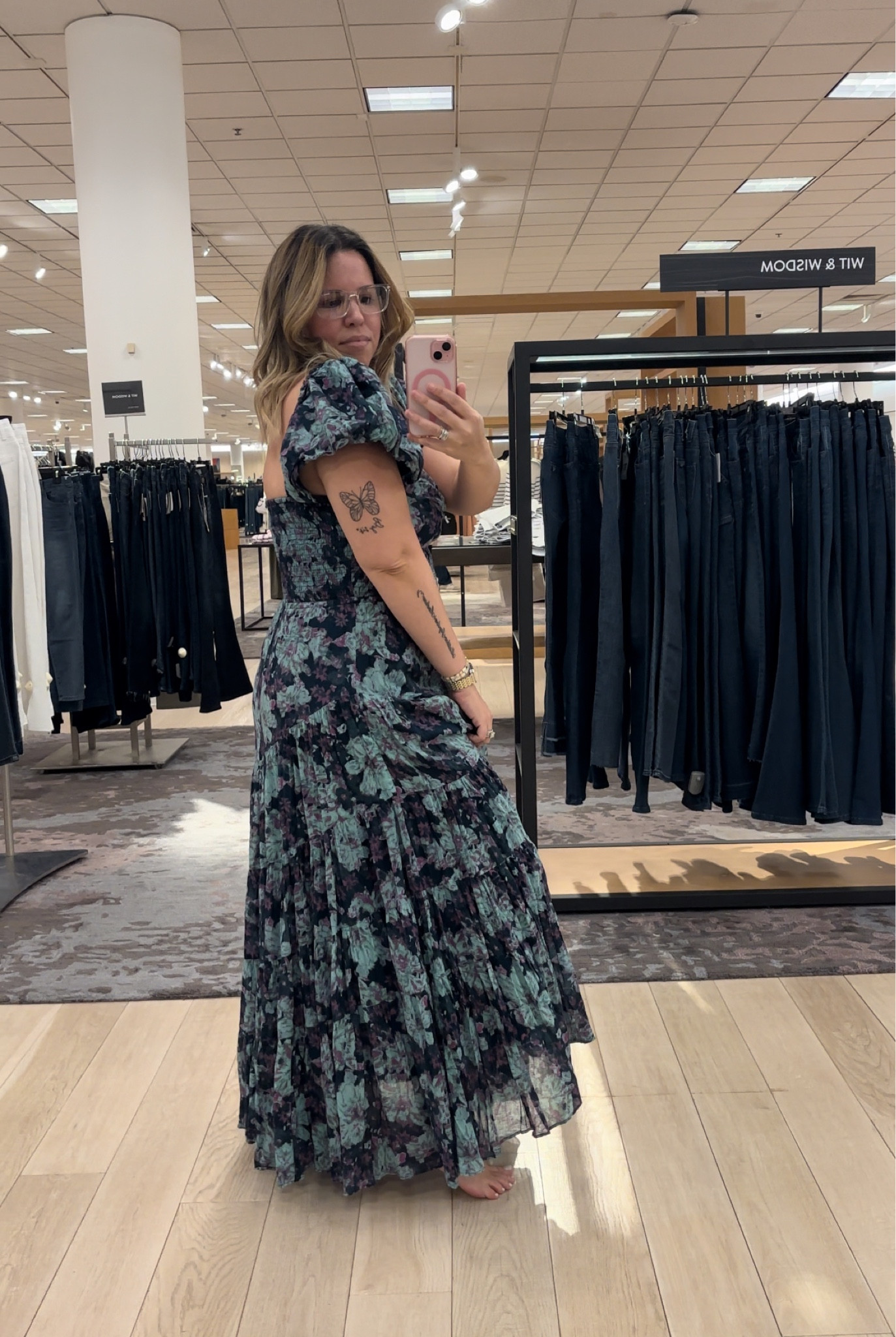 In love with this dress 🦋