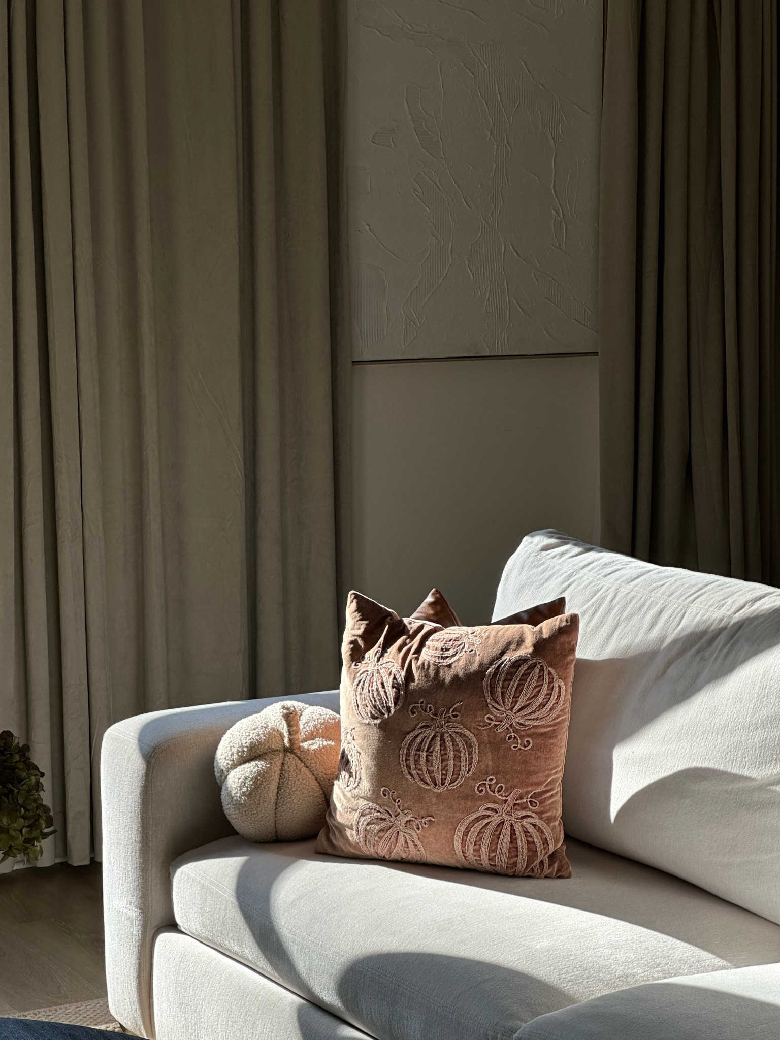 Artwork is Home Goods Find #fall2023

#LTKhome #LTKHoliday

#LTKSeasonal