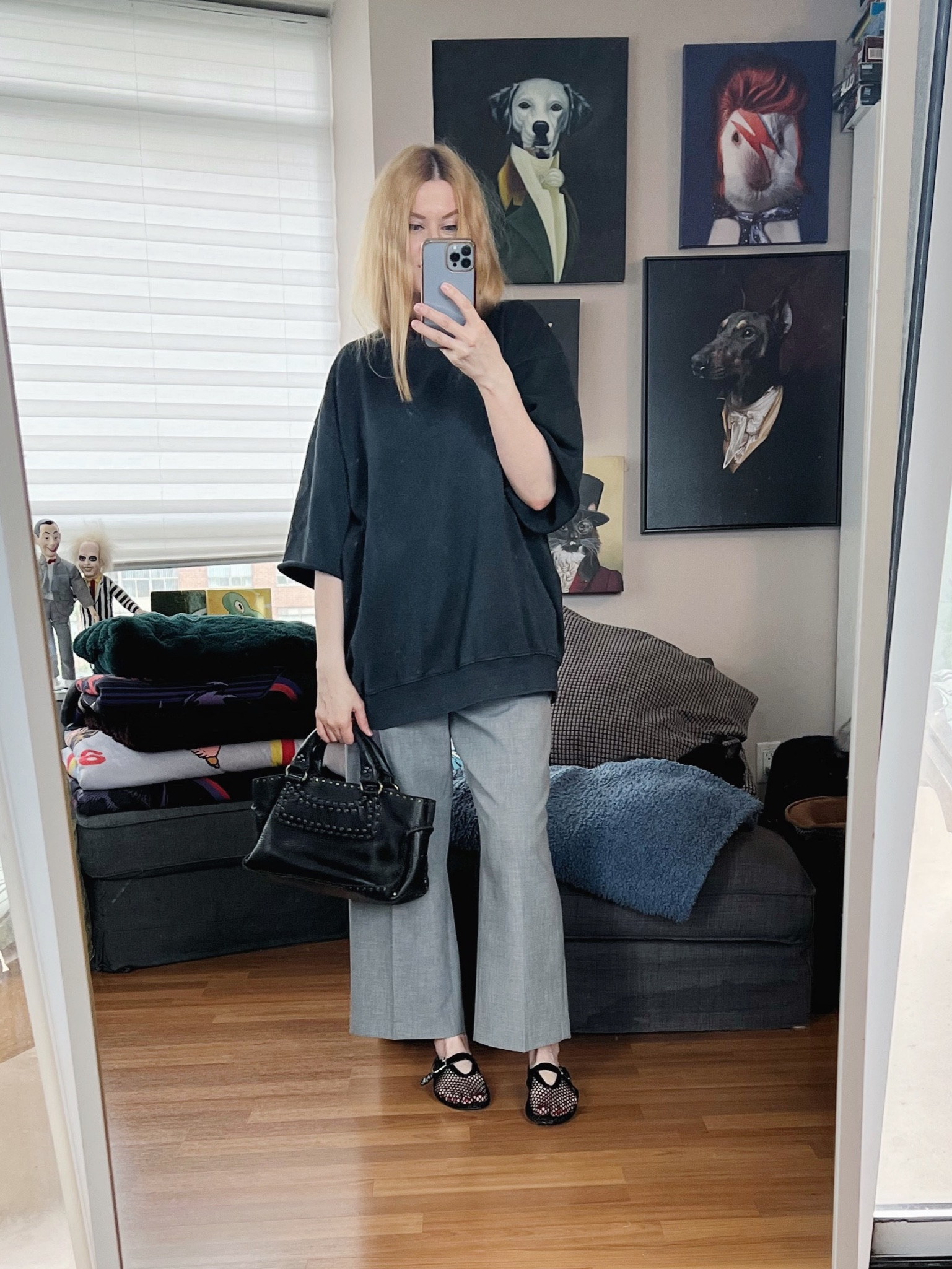 How I take the same outfit base from summer to fall. Before I buy anything new I always think in terms of how I can carry it through the other seasons. My wardrobe isn’t packed away from season to season, I keep the same pieces throughout the year. The fall look has the jacket I bought at the  Zara sale. It was a good buy  
 •
#springlook #vintageceline  #torontostylist #StyleOver40  #secondhandFind #fashionstylist #slowfashion #FashionOver40  #MumStyle #genX #genXStyle #shopSecondhand #genXInfluencer #genXblogger #secondhandDesigner #Over40Style #40PlusStyle #Stylish40


#LTKSeasonal #LTKStyleTip #LTKOver40