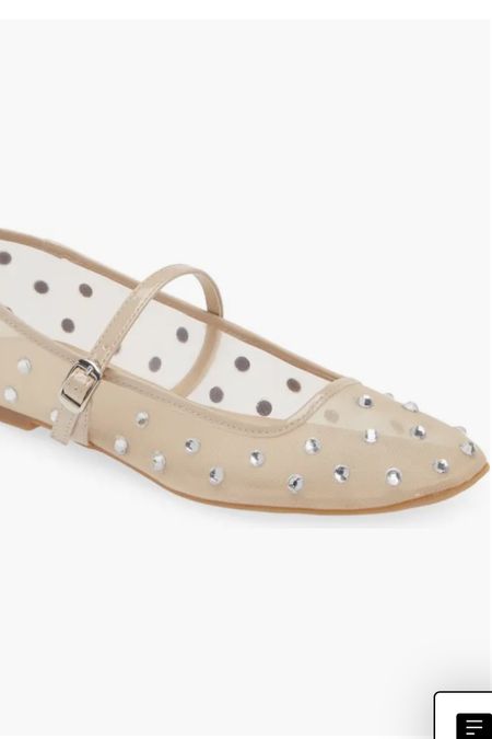 Obsessed with these ballet flats ✨