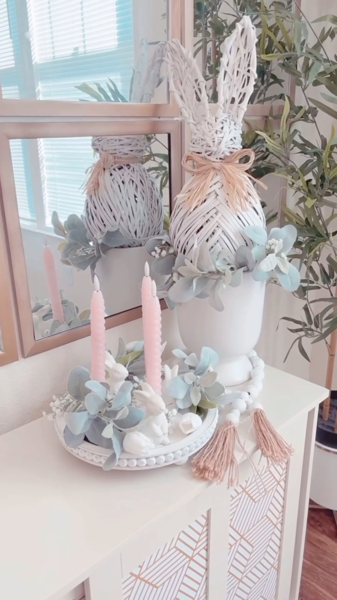 You’re officially allowed to stop overthinking your spring decor 🌷✨
This simple centerpiece took seconds to put together & instantly made the space feel fresh & cozy. No complicated DIY, no running out to buy a bunch of new things.
Just a few pretty pieces styled together because honestly, all spring decor is beautiful.

Proof that sometimes the simplest ideas are the prettiest 💕

Comment “Shop” & I’ll send the links straight to your inbox 🫶🏻










.
.
.
.
.
#springdecor #easterdecor #springvibes #easterdecoration #eastercenterpiece 


#LTKSeasonal #LTKHome #LTKspringtrends