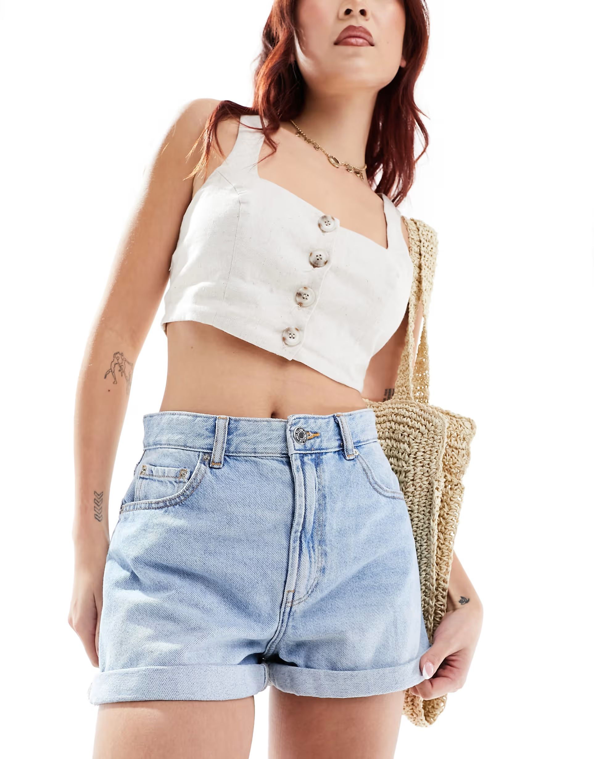 Pull&Bear high waisted denim Mom short in light blue | ASOS (Global)