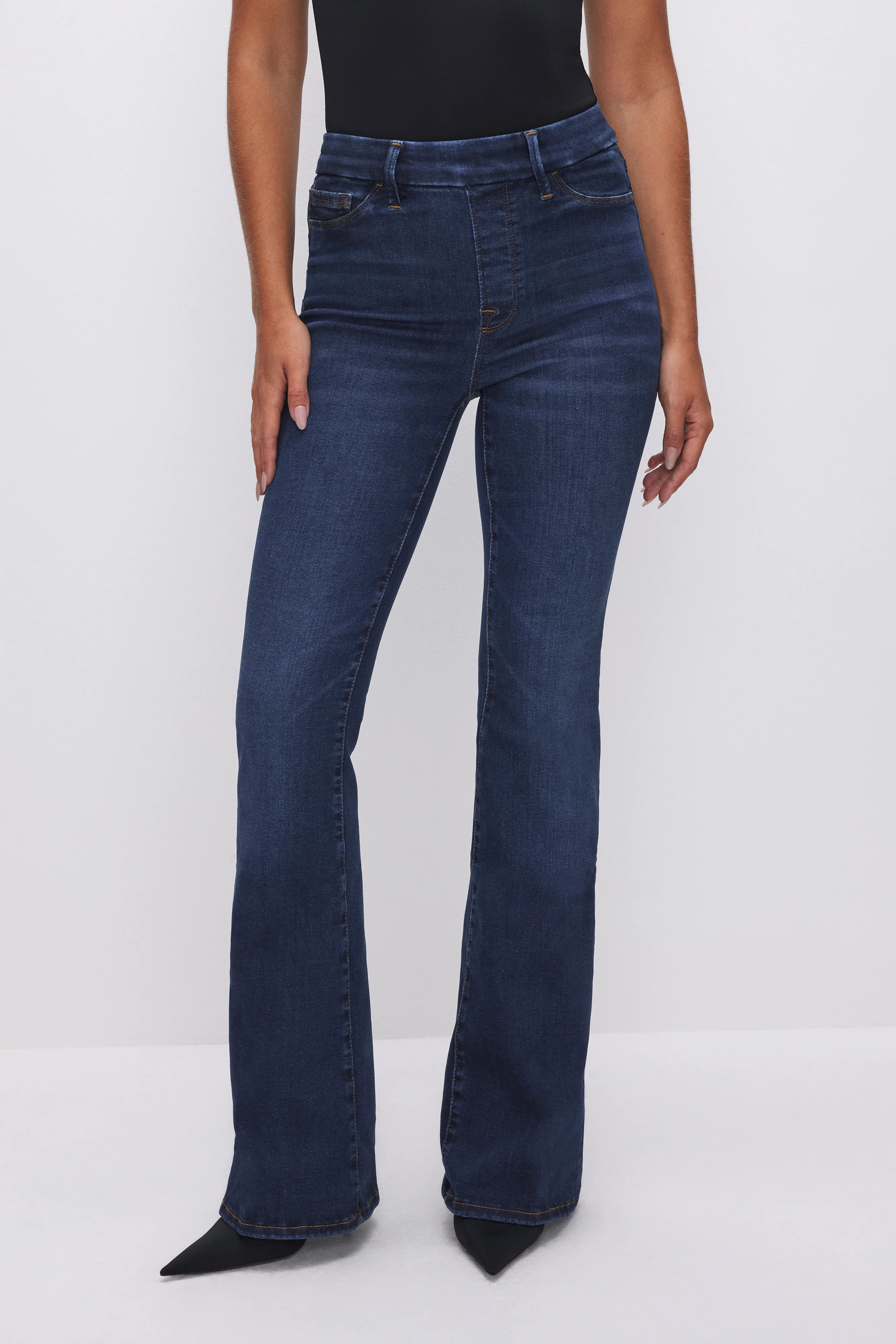 POWER STRETCH PULL-ON FLARE JEANS | INDIGO491 - GOOD AMERICAN | Good American