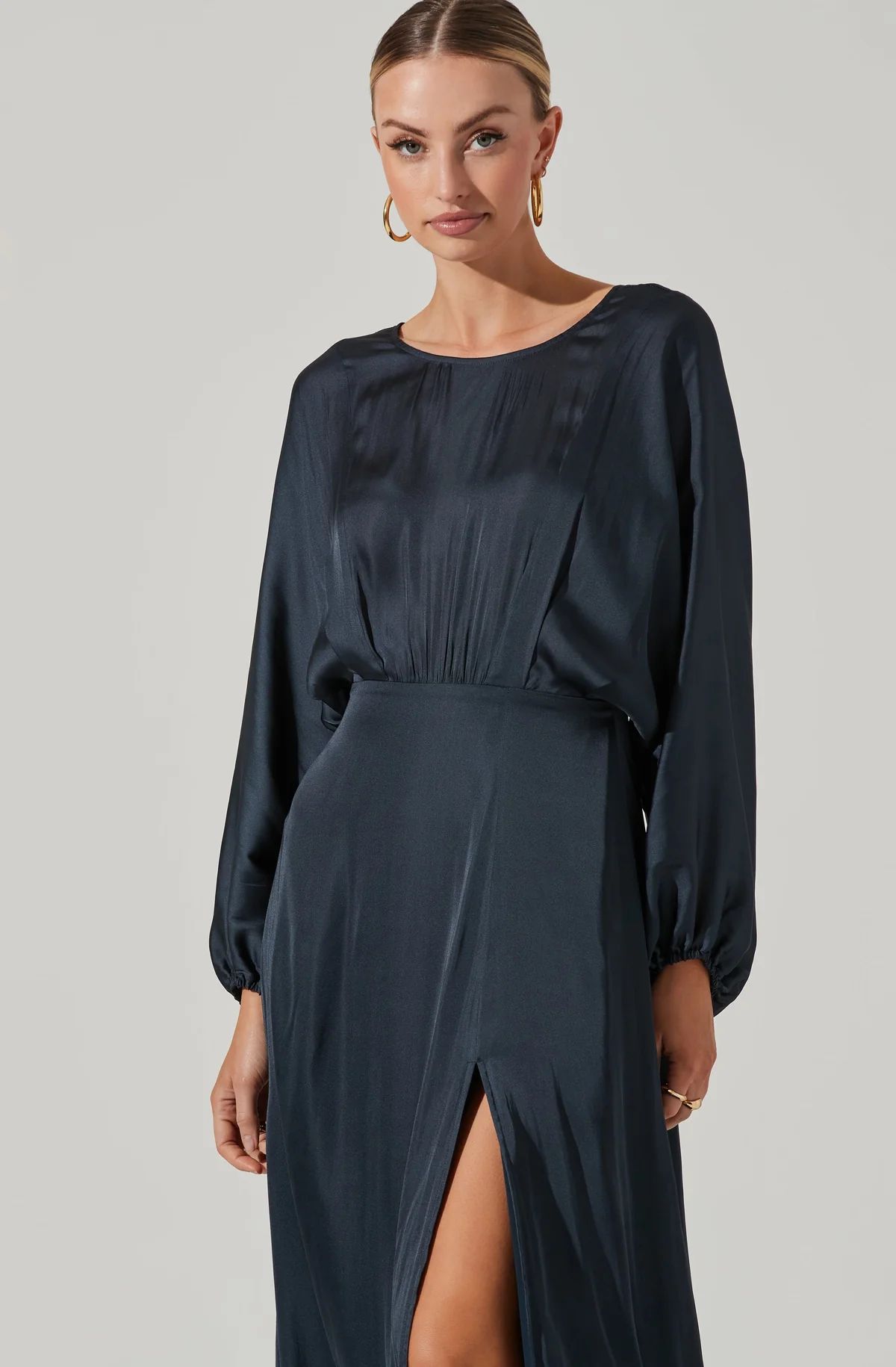 Marin Dolman Sleeve Midi Dress | ASTR The Label (US)