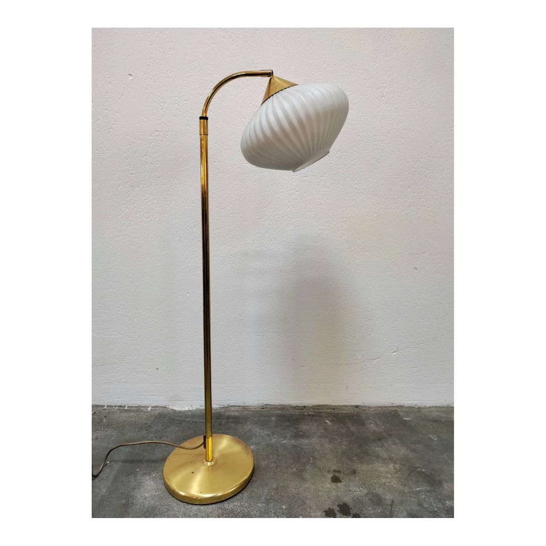Adjustable Mid Century Modern Brass Floor Lamp With Opaline - Etsy | Etsy (US)