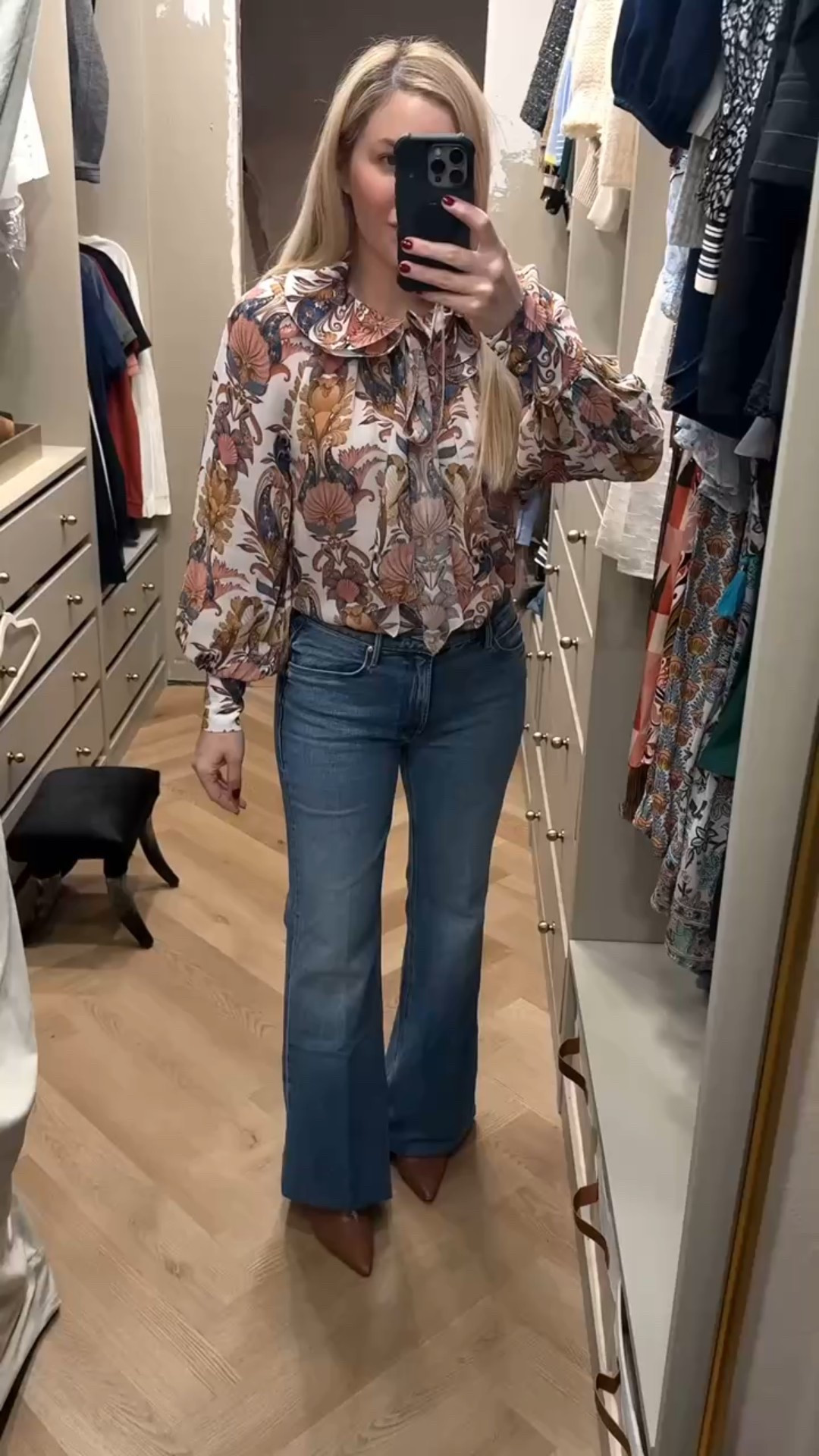 Spring outfit 
**JEANS RUN SMALL BUT HAVE A LITTLE STRETCH**
I sized down for a more loose fit - they do run on the smaller side 