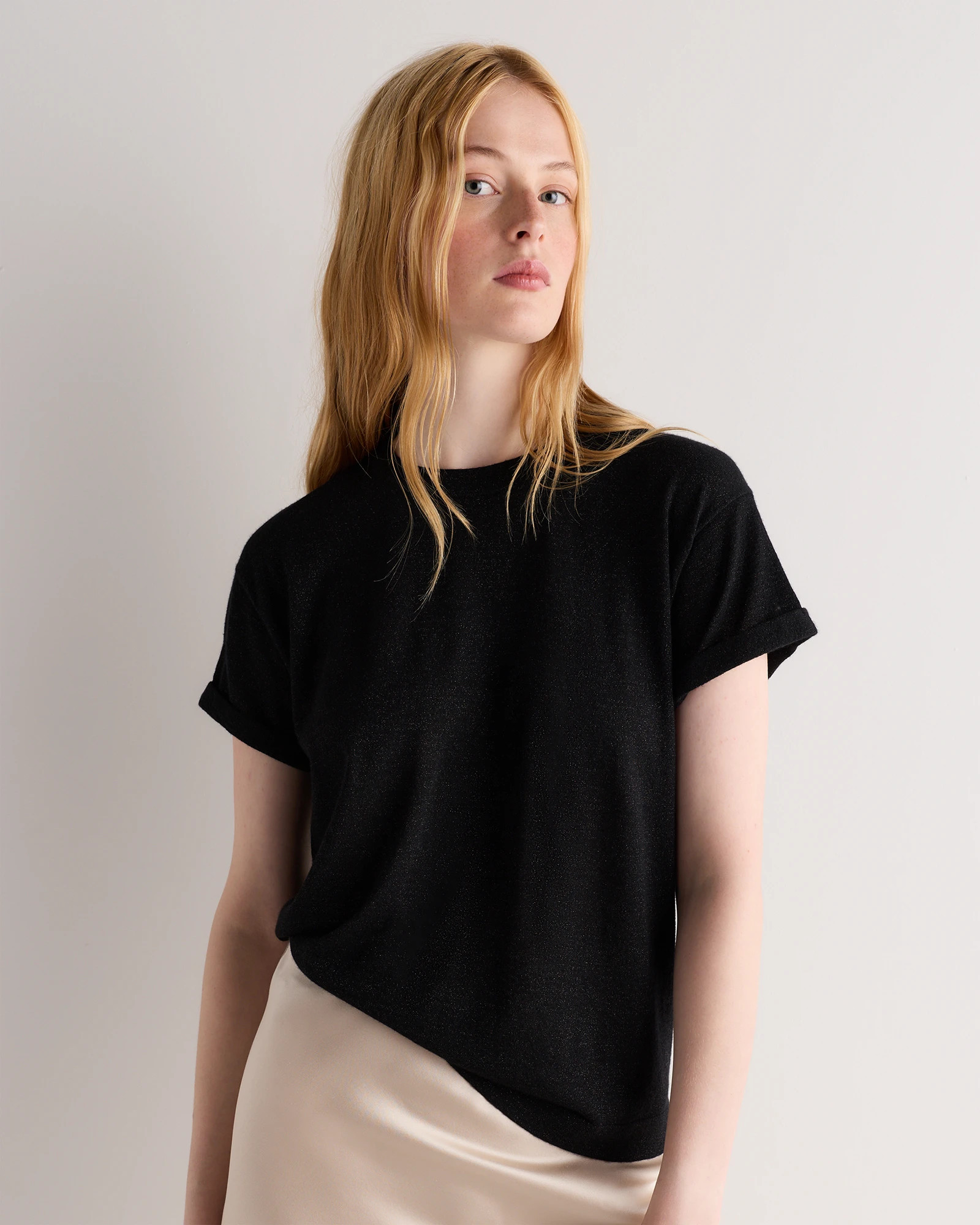 Quince | Women's Cashmere Silk Sparkle Relaxed Sweater T-Shirt in Champagne Luster, Size Small | Quince