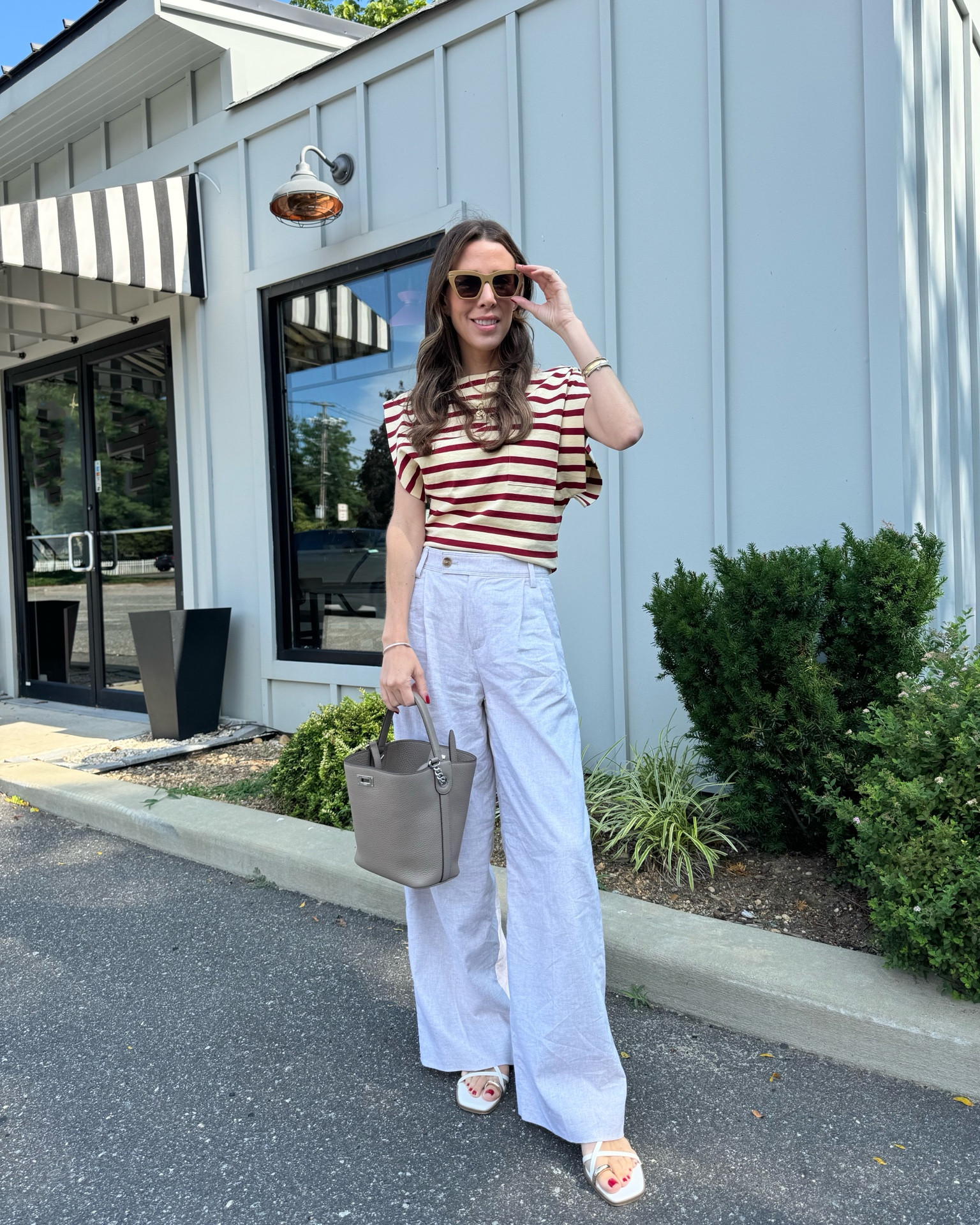 Friday OOTD. Loving this striped top, and it’s on major sale!


#LTKFindsUnder50 #LTKSaleAlert #LTKStyleTip