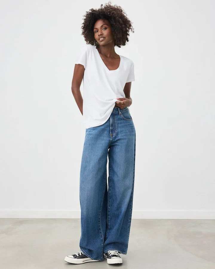 Kate V-Neck Tee | Splendid