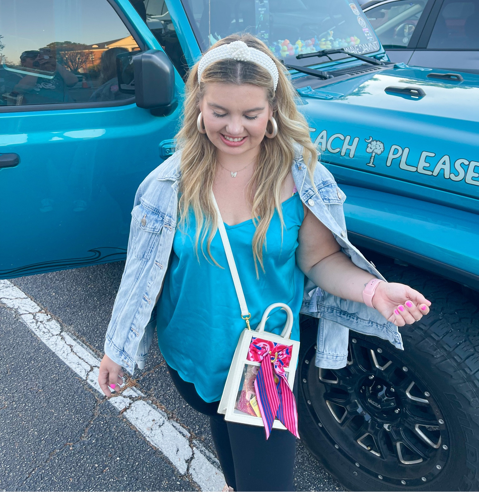 Obsessed with my new game day bag! The perfect clear bag for your football games and concerts! 😆✨🏈💕


Game day bag, clear purse, clear bag, cute clear bag, cute stadium bag, concert bag, clear bag for stadium

#LTKstyletip #LTKtravel #LTKGiftGuide