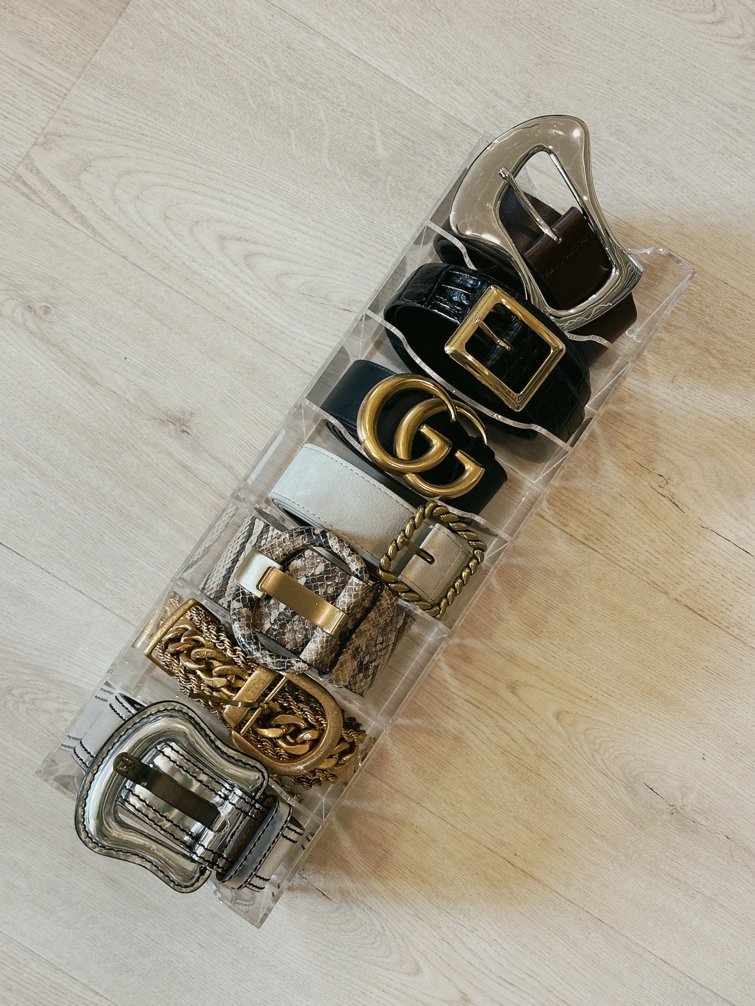 acrylic organizer for belts 🤩

I was looking for an organization solution for my belts and found this one on amazon! Love how they look displayed in this open case :) 

home organization, closet organization 

#LTKFindsUnder50