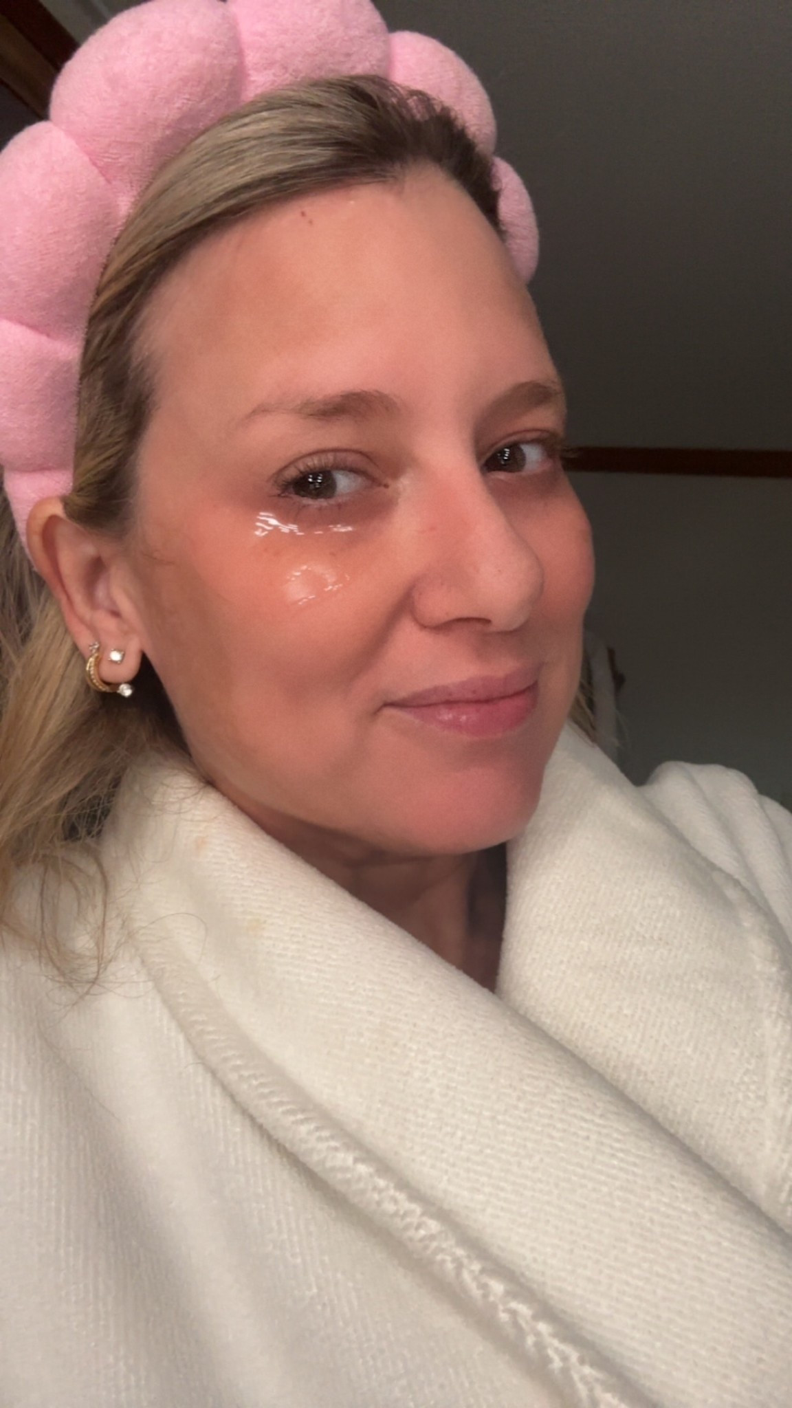 My favorite eye patches at the moment! Put them on every morning.

#LTKBeauty #LTKmorningroutine #LTKselfcare