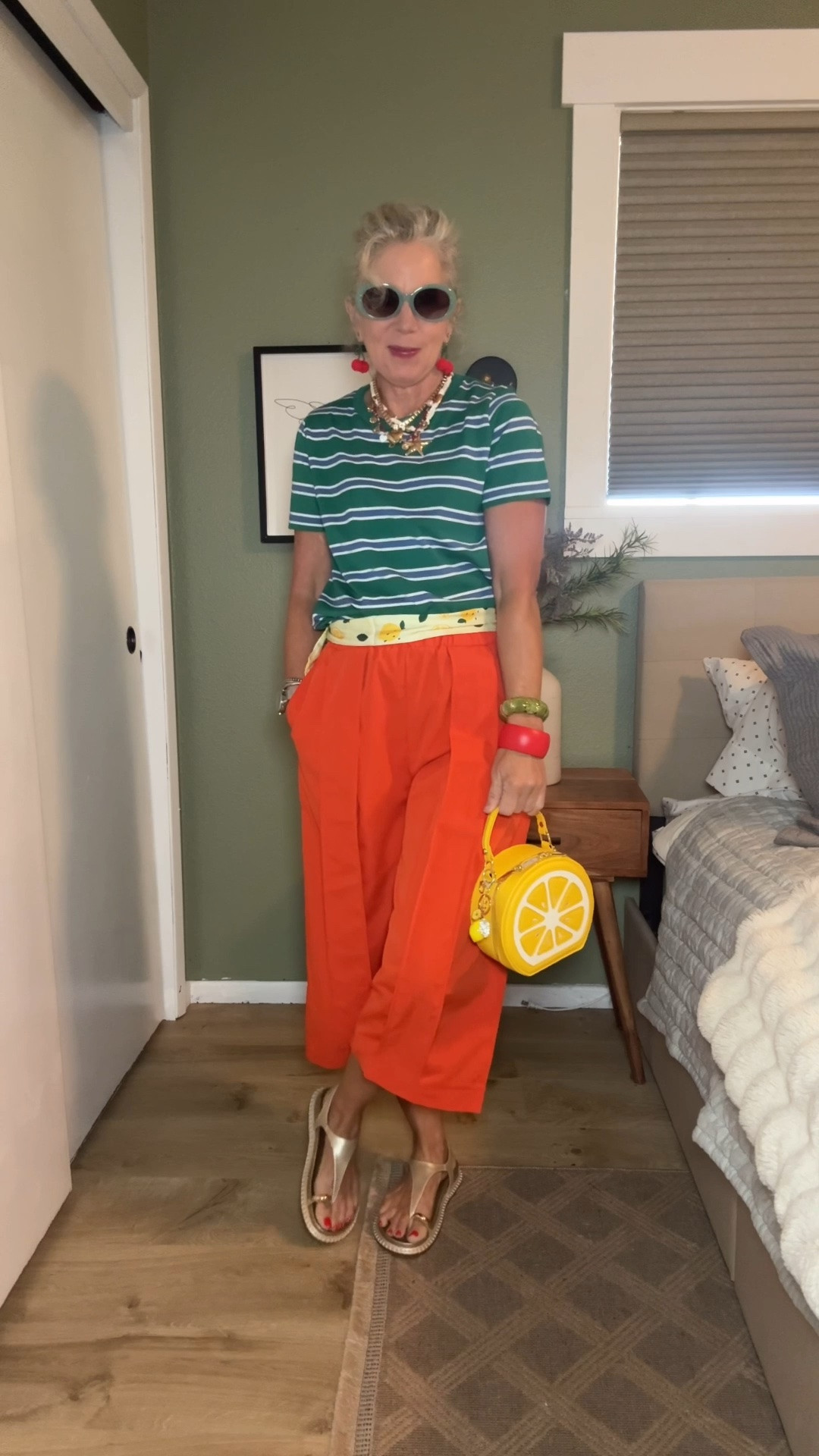 I’m in a small pants
Medium tee it’s almost sold out.
Tts sandals
The belt came with my lemon bag