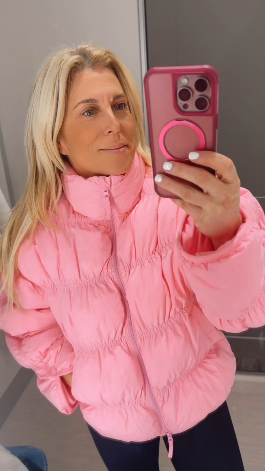 Puffer jacket for girls. I wasn’t sure I was gonna love this, but I think it’s really cute and perfect for tweens and teens.

#LTKGiftGuide #LTKootd