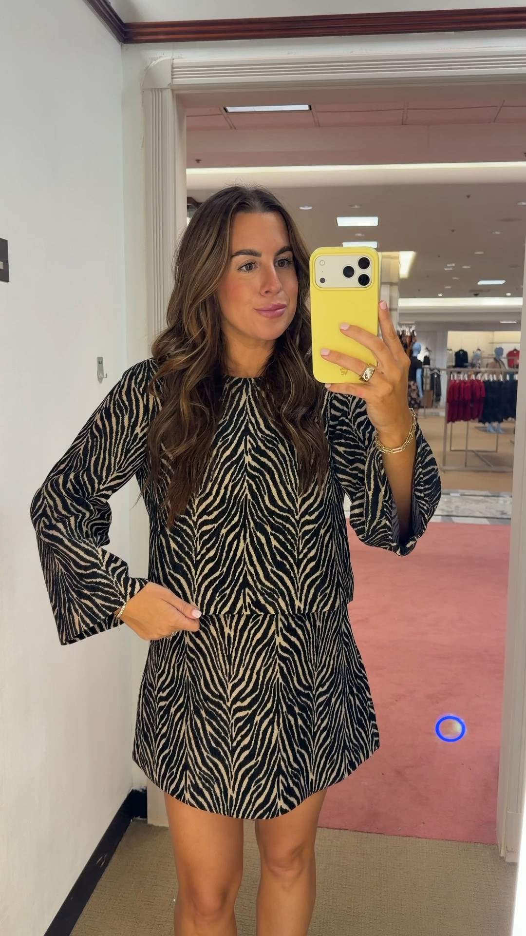 obsessed with this new arrival from Dillards !! wearing a 4 in the top and 6 in the skirt