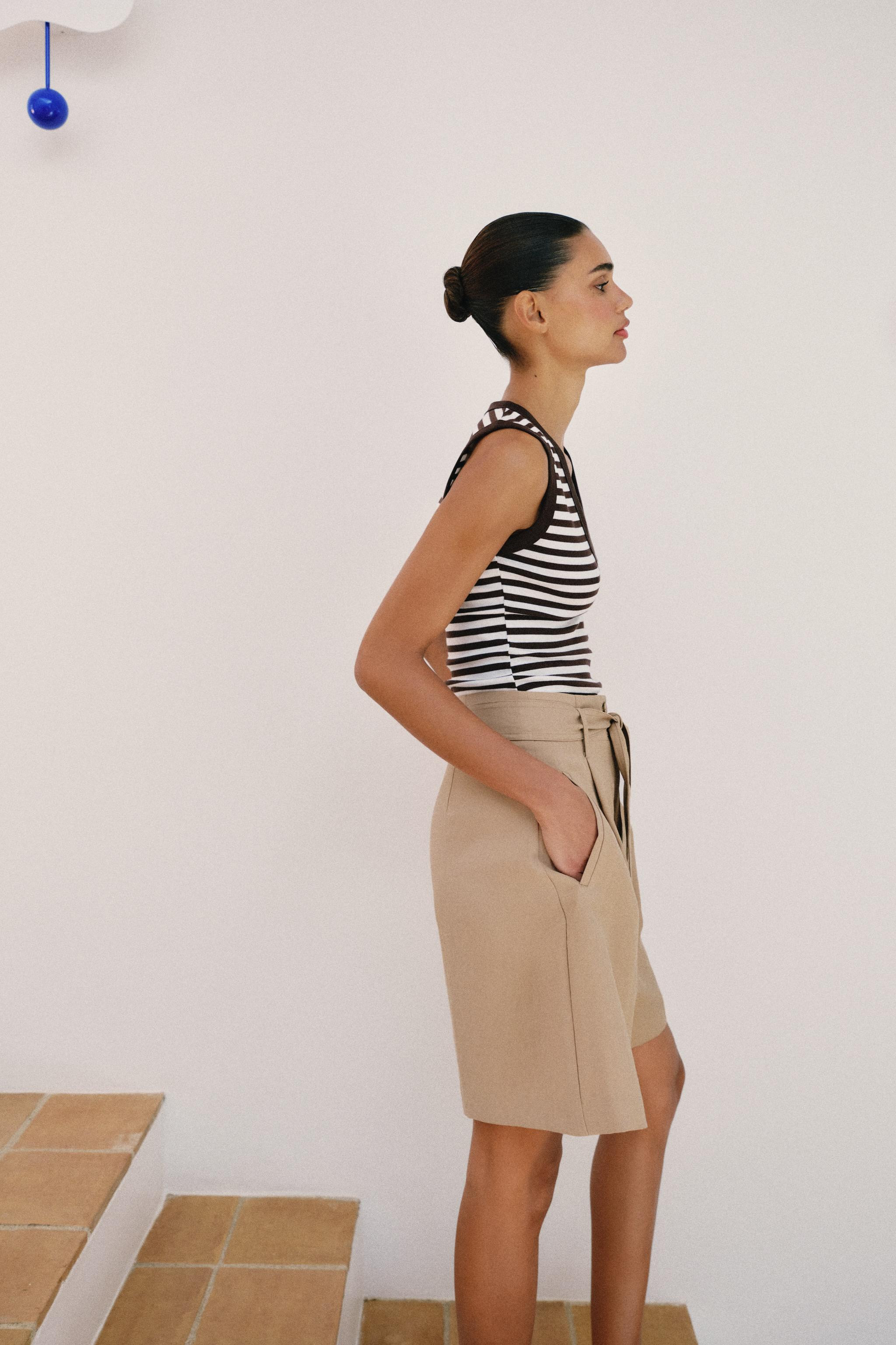 COTTON V-NECK T-SHIRT | Zara US