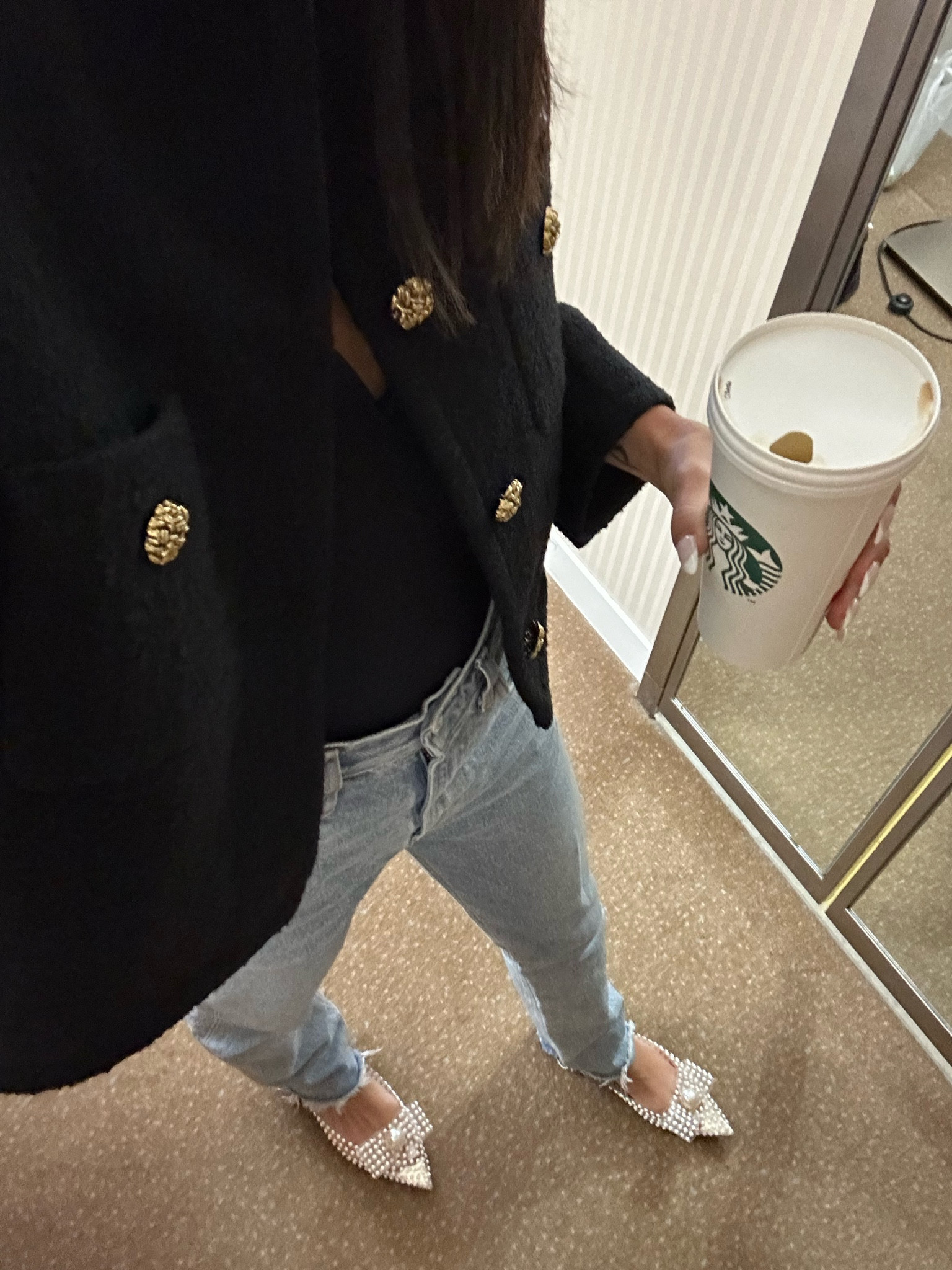 Europe outfit ideas, classy outfit ideas, fall outfits, fall fashion, winter style, jeans, flats

#LTKtravel #LTKSeasonal #LTKeurope