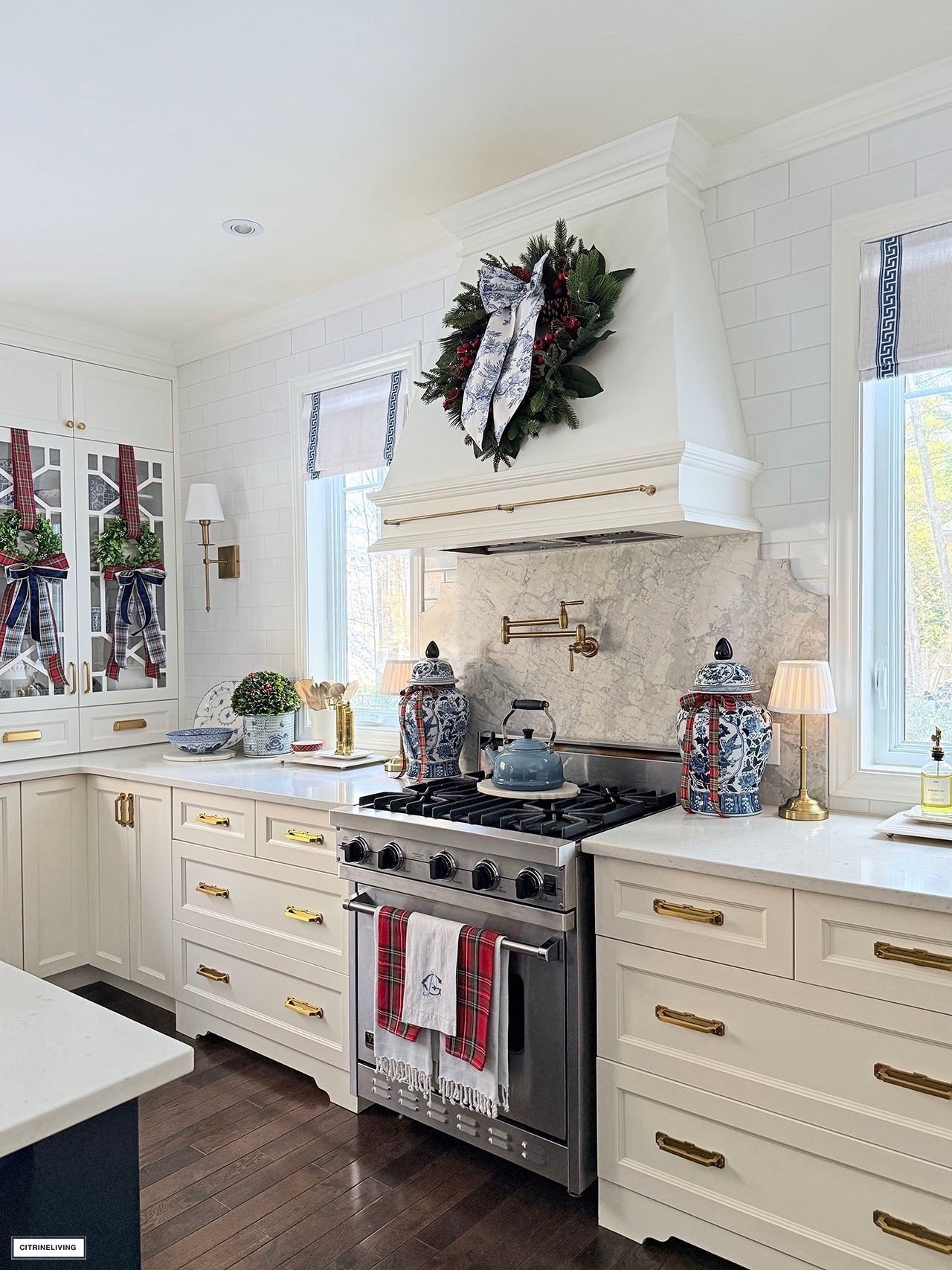 Chic and festive Christmas kitchen details!

Christmas decor, Christmas finds, chic Christmas finds, home decor, home finds, coastal decor, aesthetic home, affordable home decor

#LTKSeasonal #LTKHoliday #LTKHome