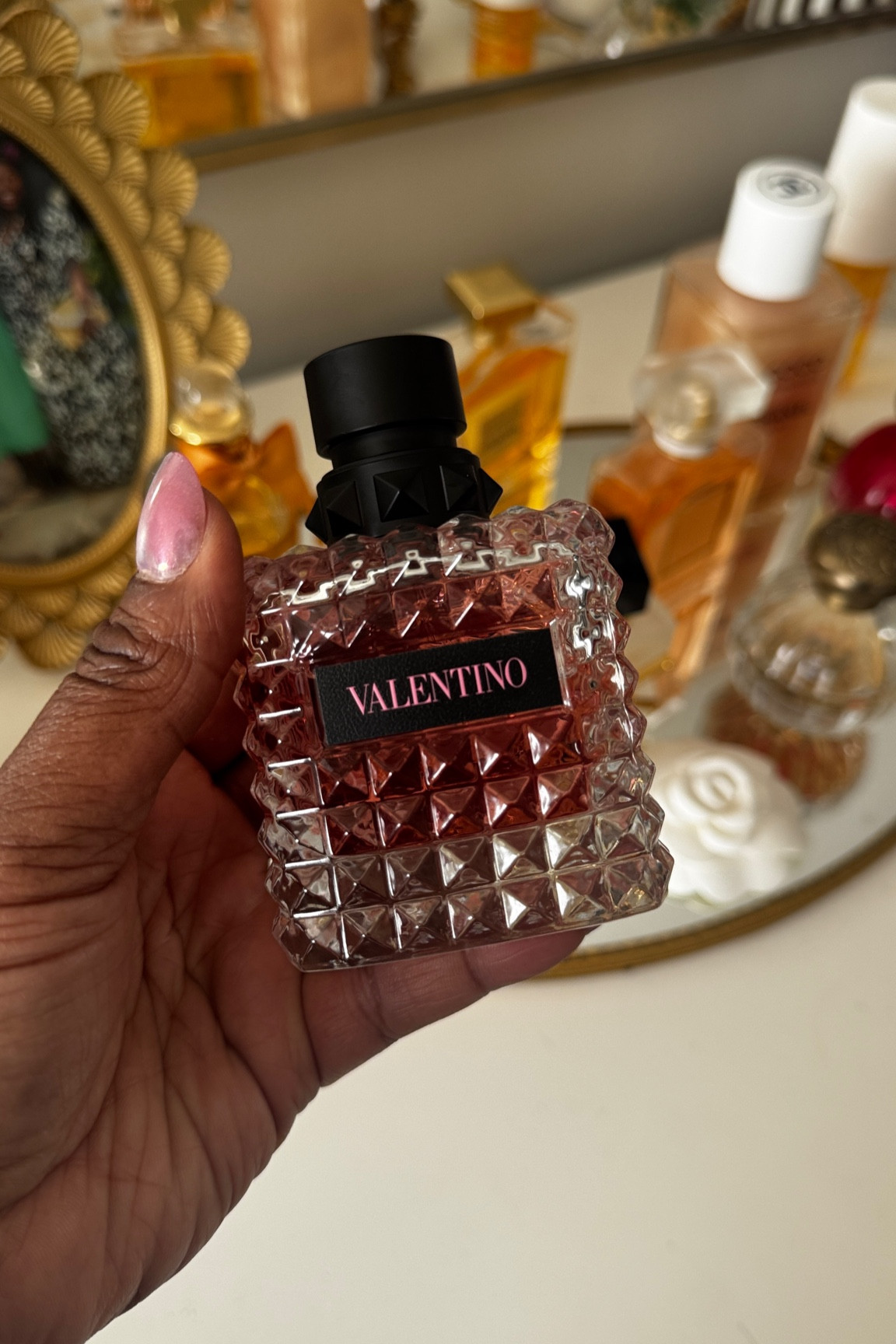 I can’t stop wearing this Valentino Born In Roma Donna Eau de parfum! It’s sweet with intriguing amber finish ✨ 

#LTKBeauty #LTKOver40 #LTKPlusSize