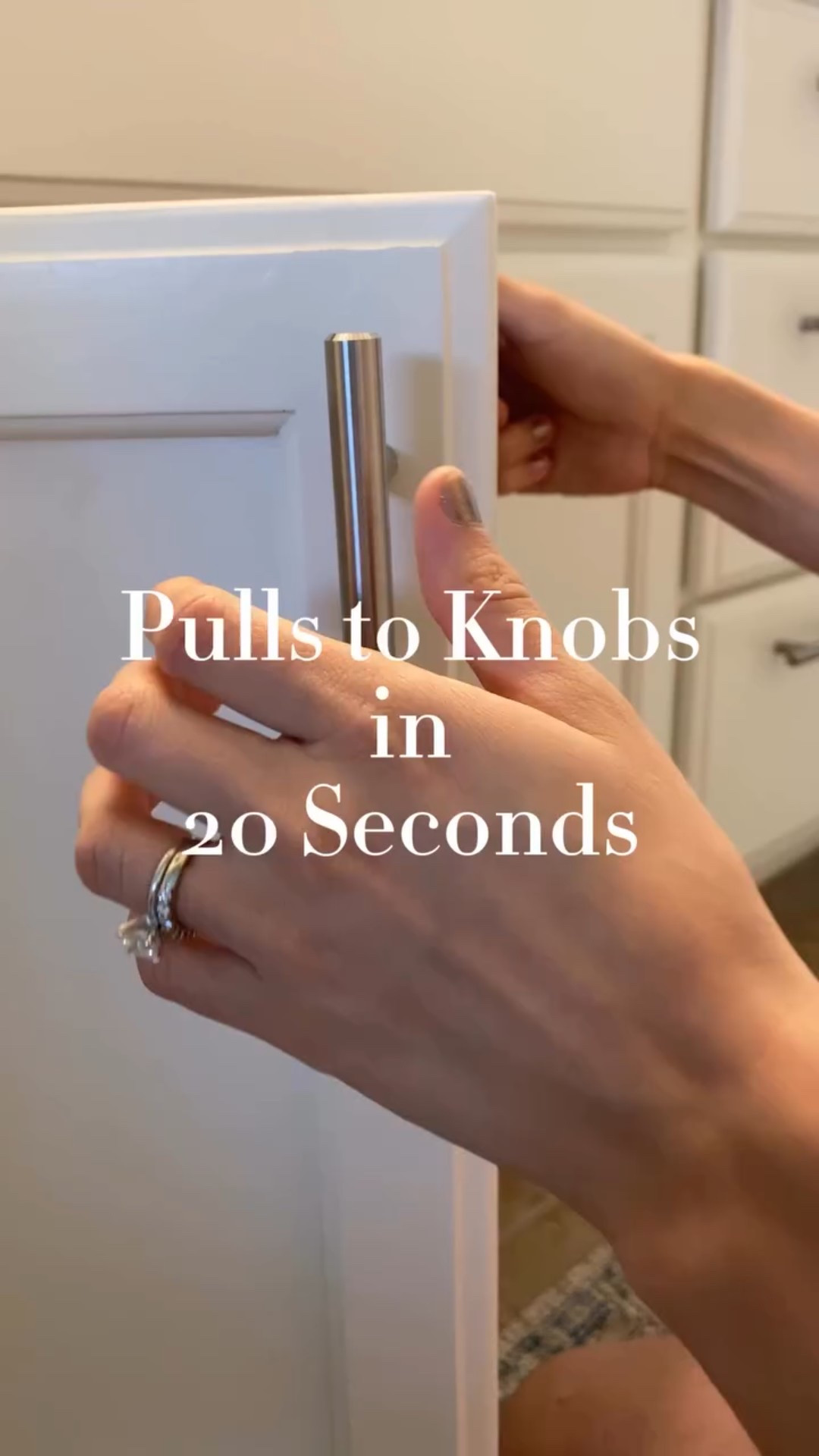 We had stainless steel pulls for the longest time and I wanted to switch them up to knobs sooooo I went on a mission. 😂 I tried ALL sorts of wood fillers and none worked like I wanted them to- they would shrink as they dried and that was a big NOPE! Until I used this product. You all, this isn’t a paid advertisement. This is from my own personal experience and I am so excited to share what worked for me! 🙌🏻 After 3 years, we are still enjoying our knobs and the evidence of pulls is hidden. 👌
.
.
.
#budgetfriendlydecor #affordablehomedecor  #stylewithme #dailyreels #reelsinstagram #homeinspo #reelitfeelit #interiorinspiration #designonadime #designonabudget #budgetfriendly #homedecor #boujieonabudget #makehomeyours #smmakelifebeautiful
#howedwell #howyouhome #myneutralhome #dailydecordose #ａｅｓｔｈｅｔｉｃ