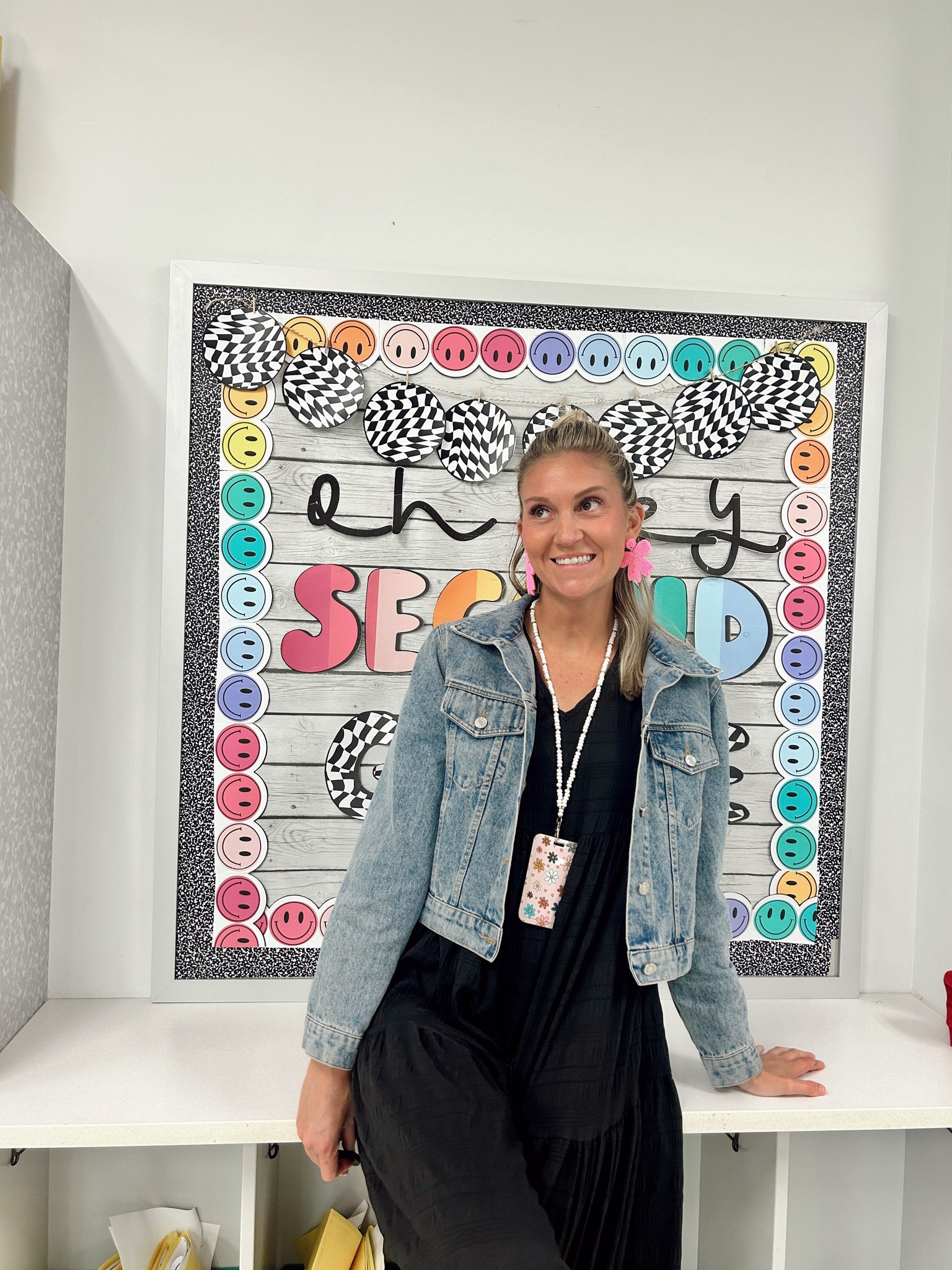 teacher outfit / fall ootd / Jean jacket

Dress is super comfy and fits tts!

Jean jacket is perfect- I’m wearing a large (I like wearing L jackets)

#LTKWorkwear #LTKStyleTip