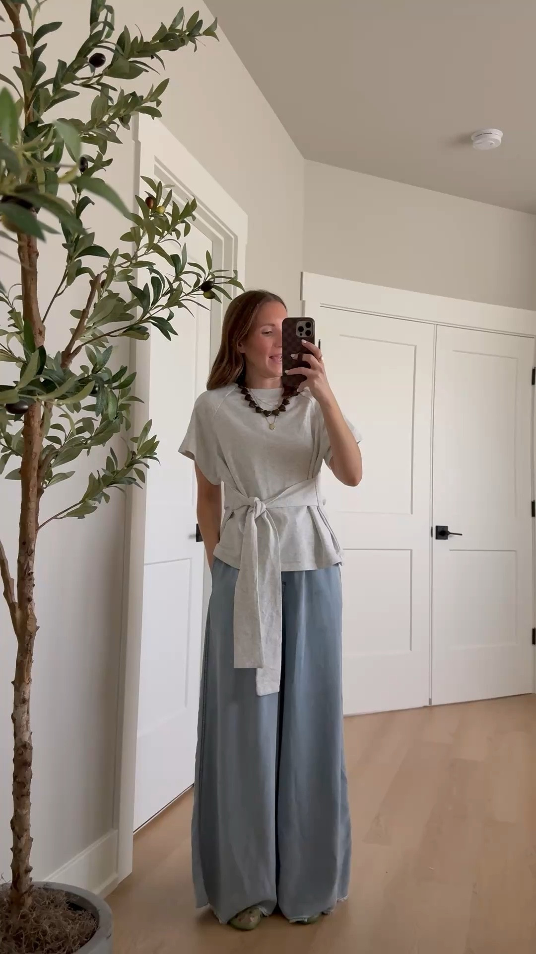 Teacher outfit idea 🍎 these pants are INCREDIBLE! So soft, with a wide leg and pull on waistband. Paired with a cute Amazon top for a casual Friday fit

Amazon fashion, Amazon find, pull on pants, teacher style, outfit idea, classroom style, teacher Tuesday 