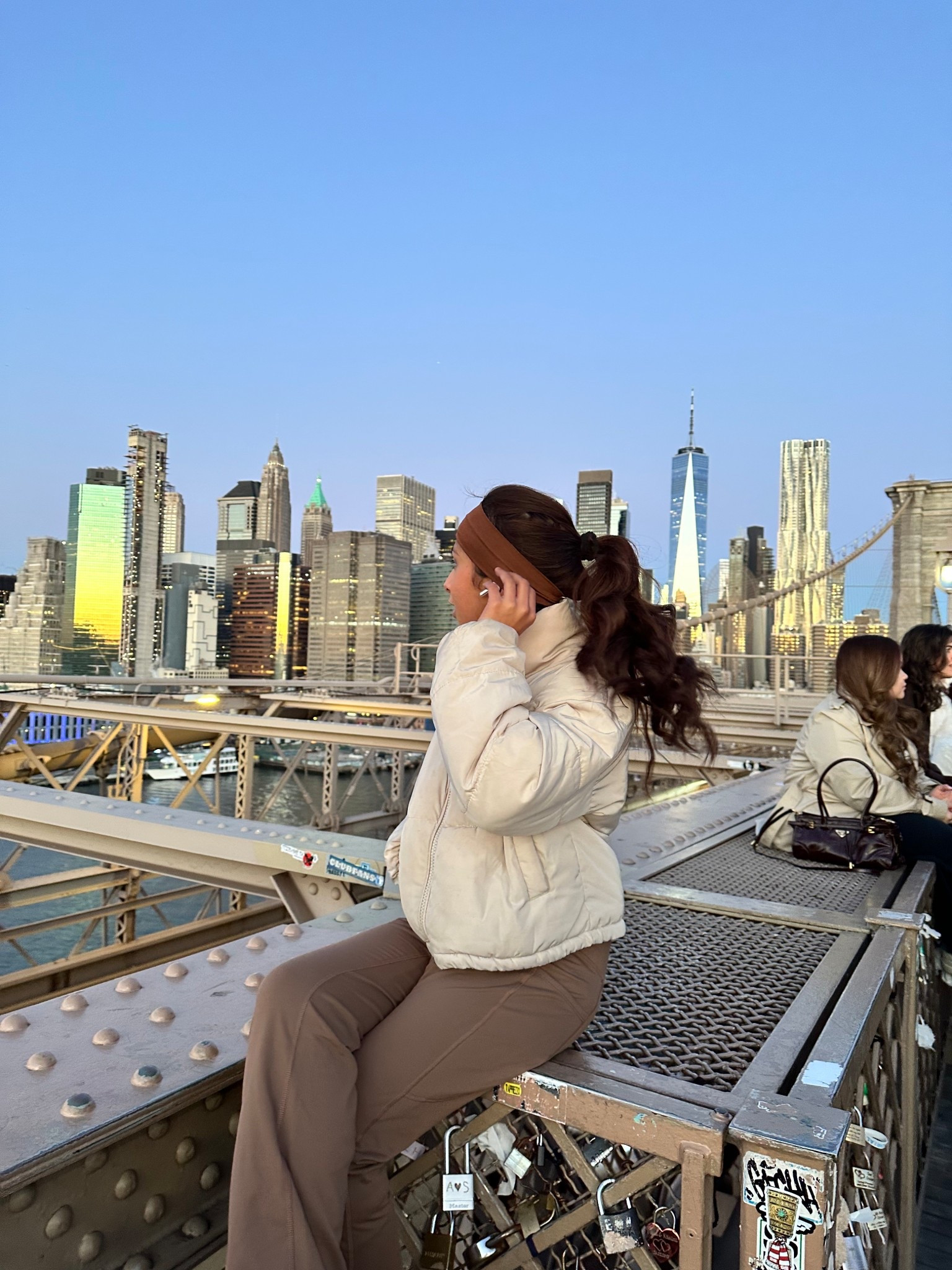 morning run nyc outfit at brooklyn bridge 🏃🏽‍♀️

#LTKfitness #LTKwinter #LTKmodest