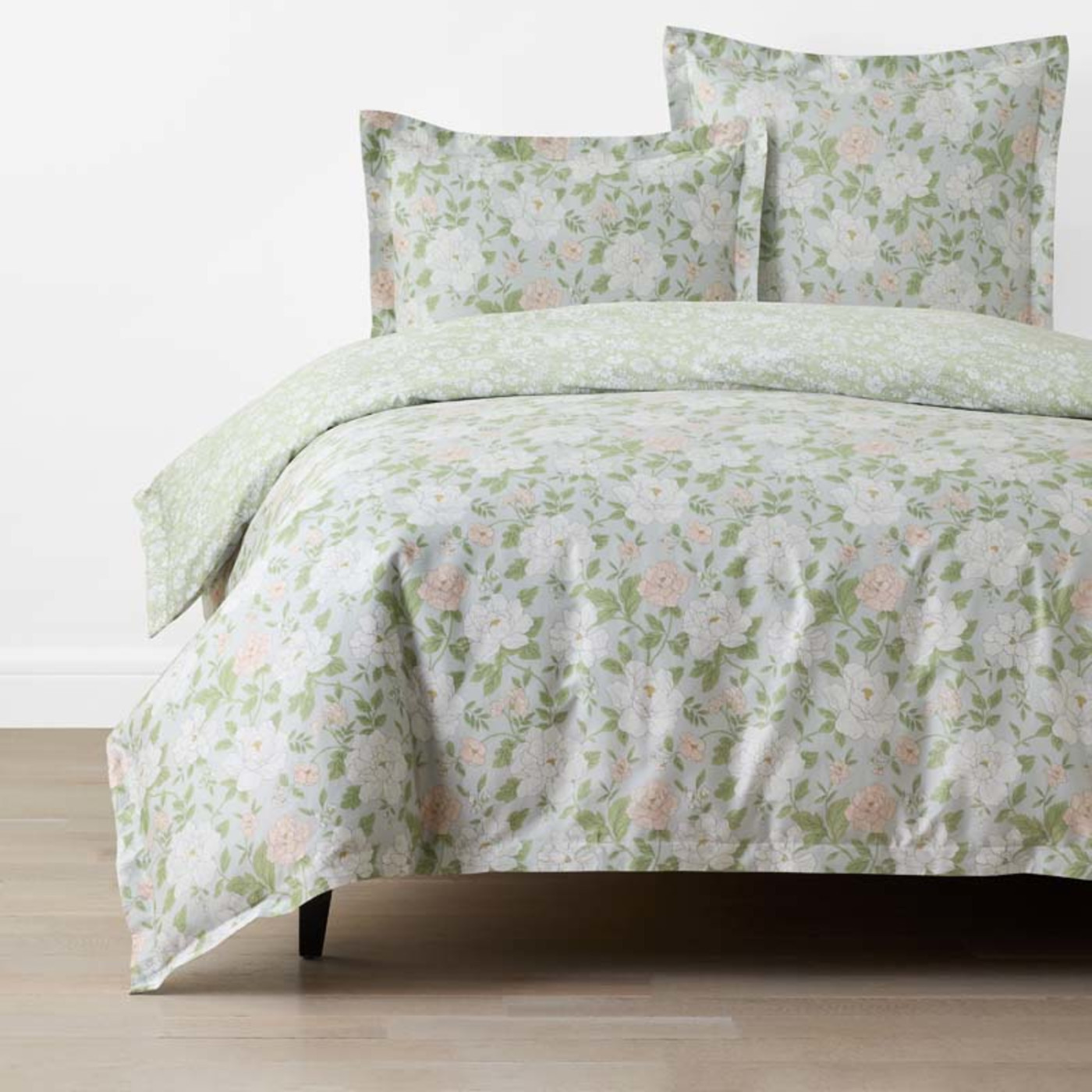 Misty Meadow Cluster Reversible Classic Smooth Sateen Duvet Cover - Green Tea, Full/Queen | The Company Store