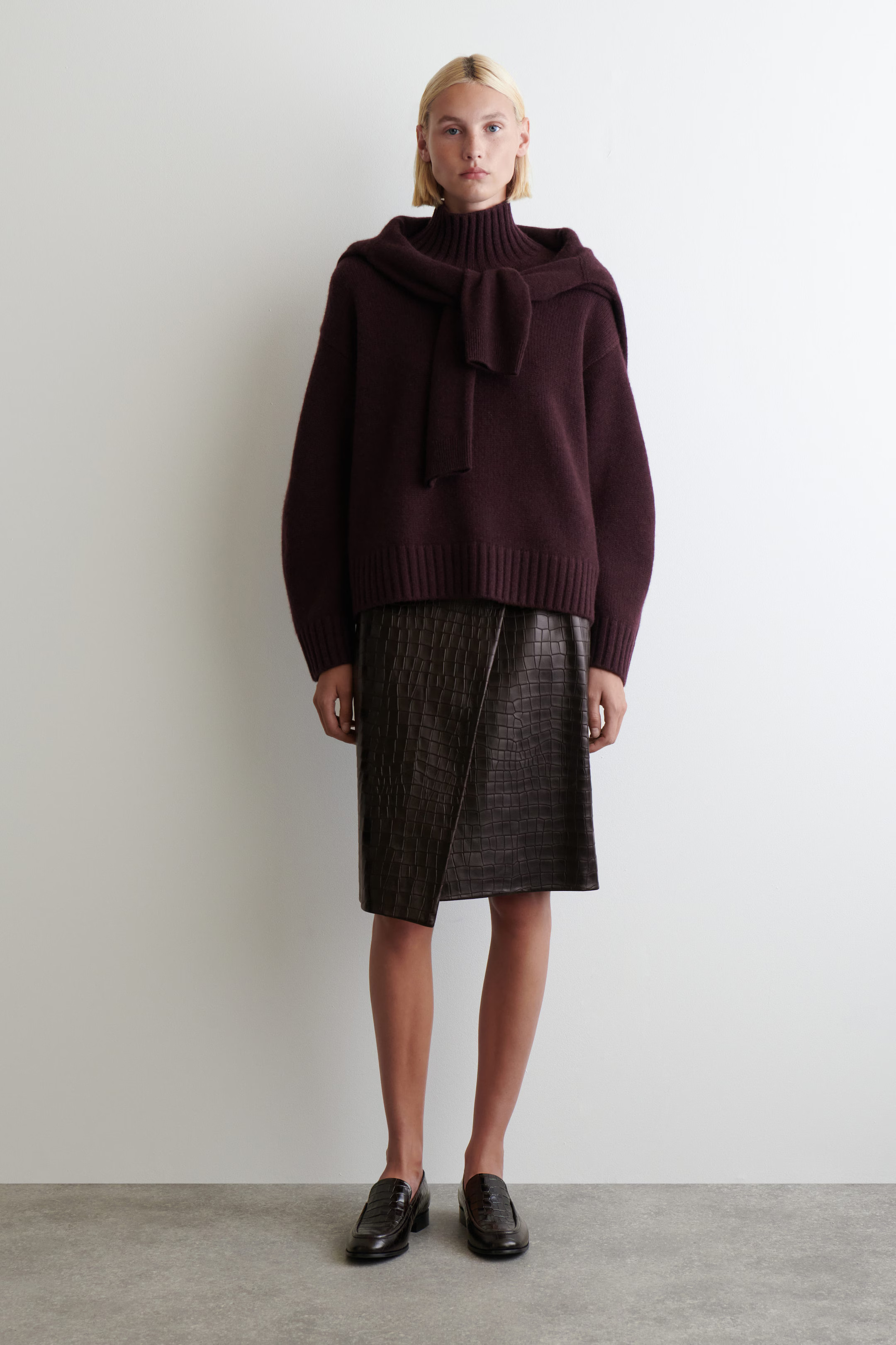 CASHMERE FUNNEL-NECK SWEATER - BURGUNDY MÉLANGE | COS US | COS (US)
