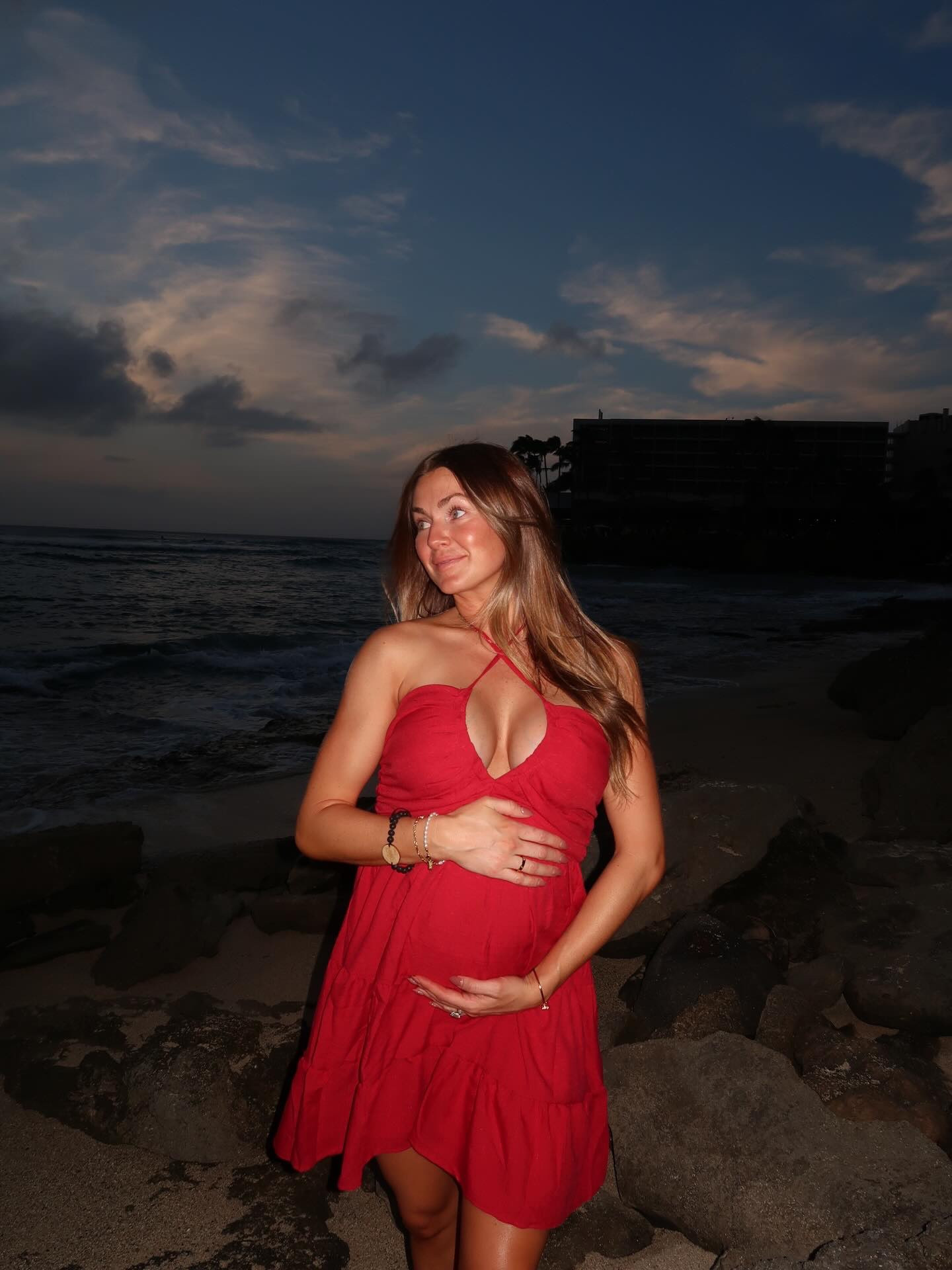 It's babymoon time🩵
#oahu #babymoon #momanddad

#LTKTravel #LTKBaby #LTKootd