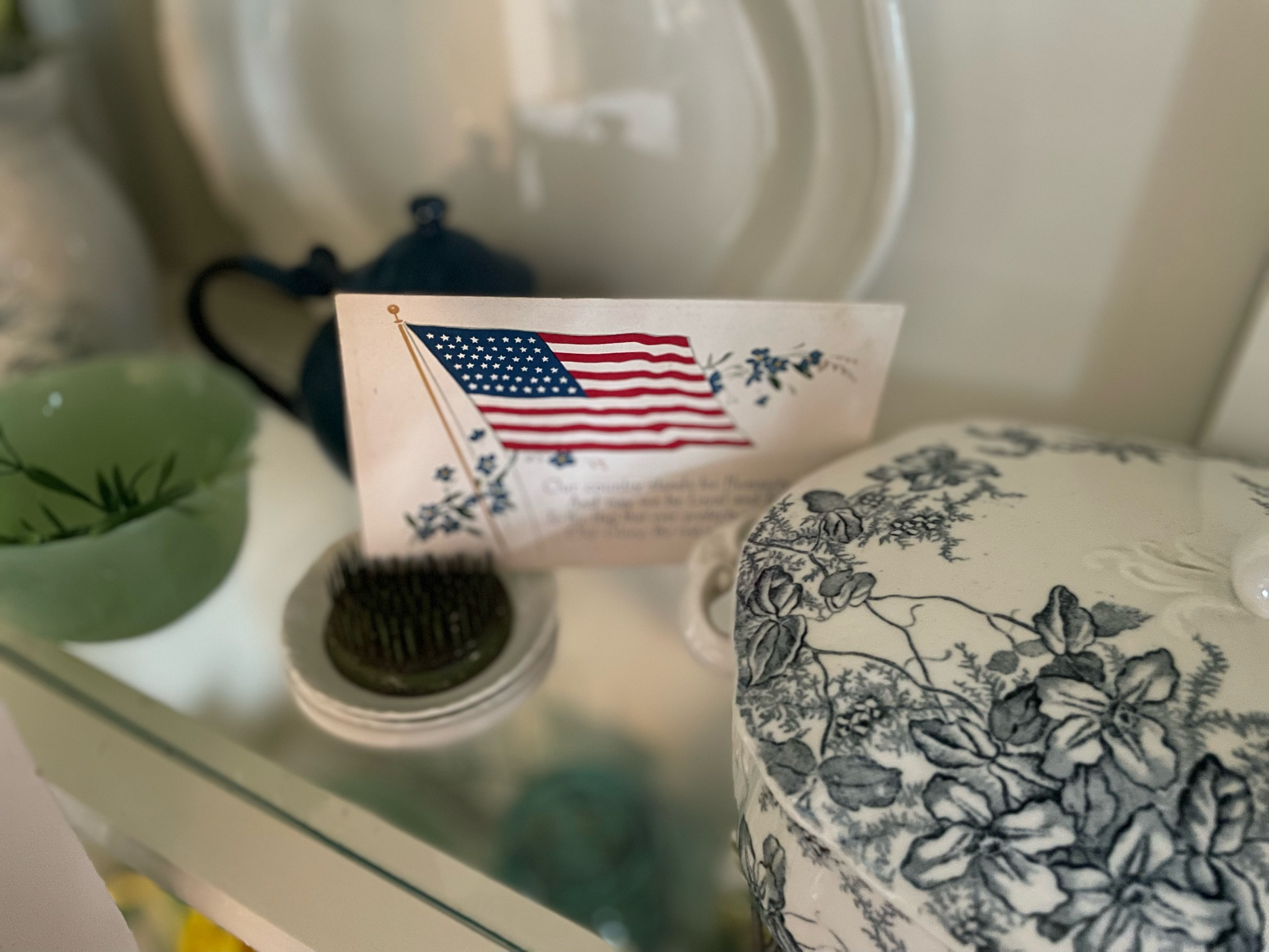 Cheer on Team USA in the Olympic Games by infusing vintage American patriotic decor throughout your home! From paper ephemera to flags and vintage tins, let’s unite and bring home those medals!