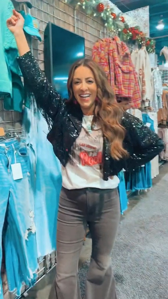 NFR, country concert, western style, holiday outfit, fringe jacket, graphic tee, gifts for her, gift guide 

#LTKHoliday #LTKGiftGuide #LTKSeasonal