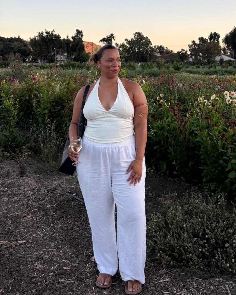 pants are thrifted but linked a similar pair !!🤍🤍 size: xl 

#LTKU #LTKMidsize #LTKStyleTip