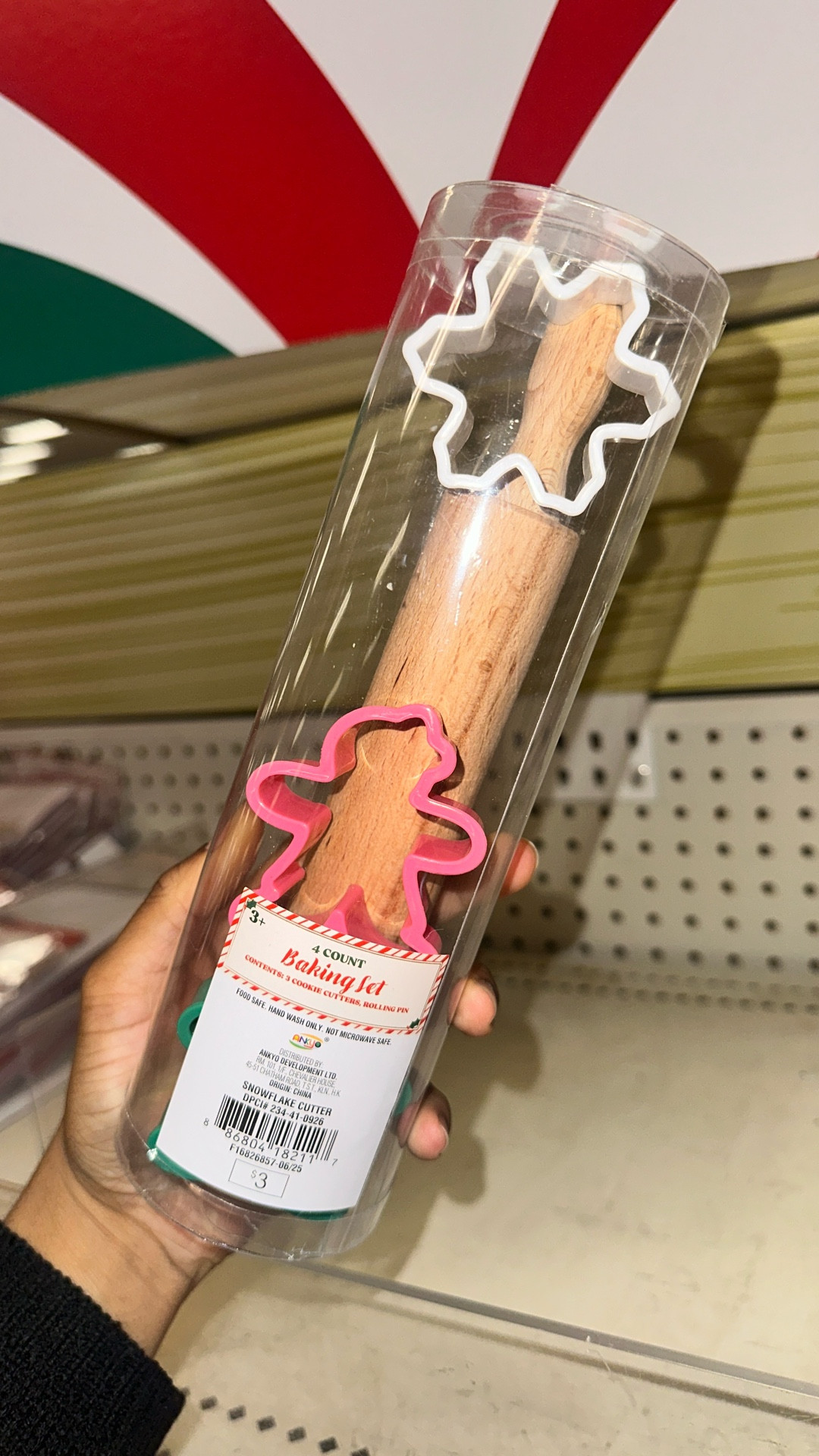 Cute little baking kit for holiday treats👩🏽‍🍳🧁

#target #targetfinds #baking 

#LTKHome #LTKFamily #LTKSaleAlert