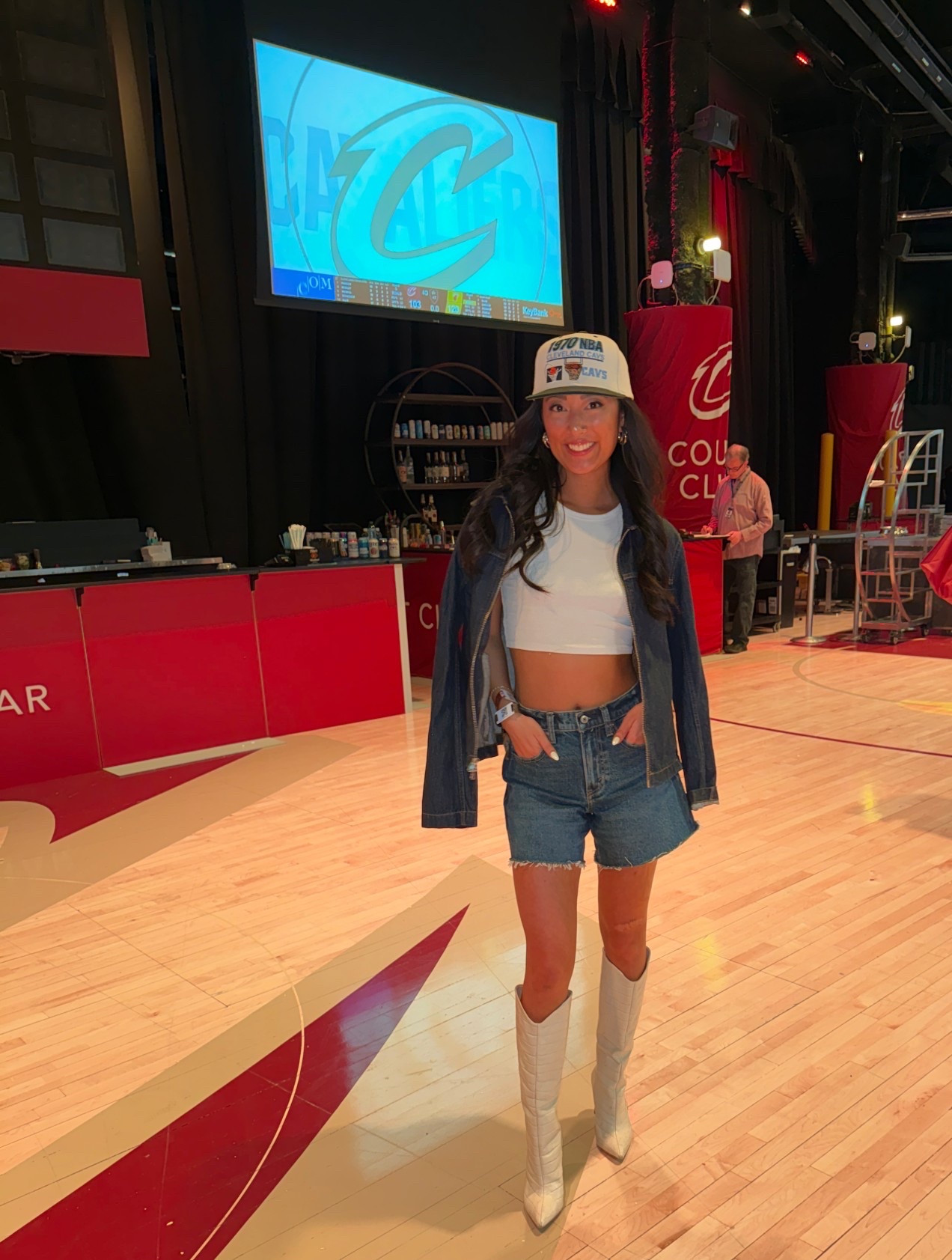 Go sports!!! Anchoring the sports fit with the hat then pulled random things from the closet! Loved how this look turned out and wanted to share some different versions linked here!! 

Jacket Abercrombie size men’s S (or L womens)
Shorts high rise dad shorts 25
Tank top Zara XS
Boots schutz 6
Hat Mitchell and ness 

#LTKdayinmylife #LTKootd #LTKFestival