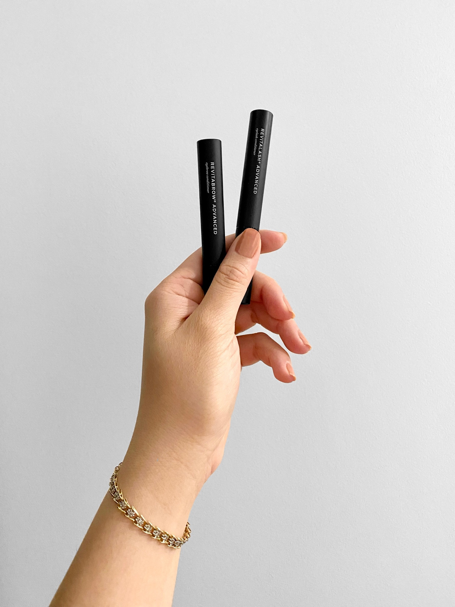 This lash serum and eyebrow serum duo is on sale! 

#LTKunder100 #LTKxNSale #LTKbeauty