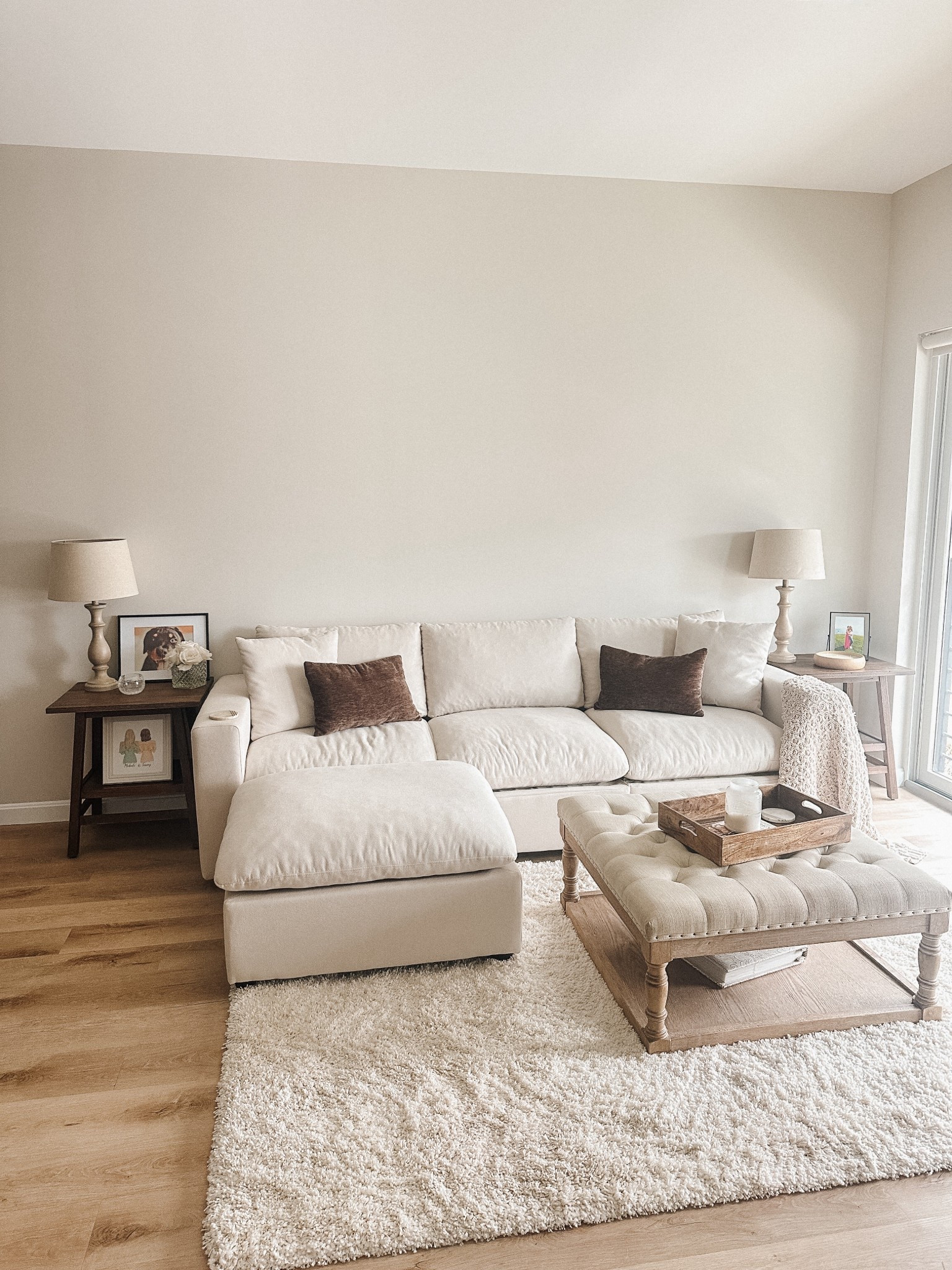 Cozy apartment living room

#LTKgrwm #LTKdayinmylife #LTKHome