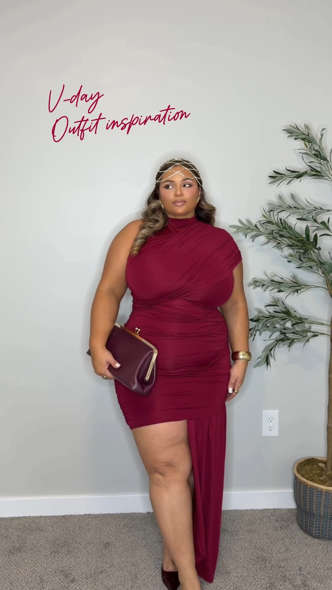Wearing an xl in dress super flattering body con dresss

#LTKU #LTKPlusSize #LTKBeauty