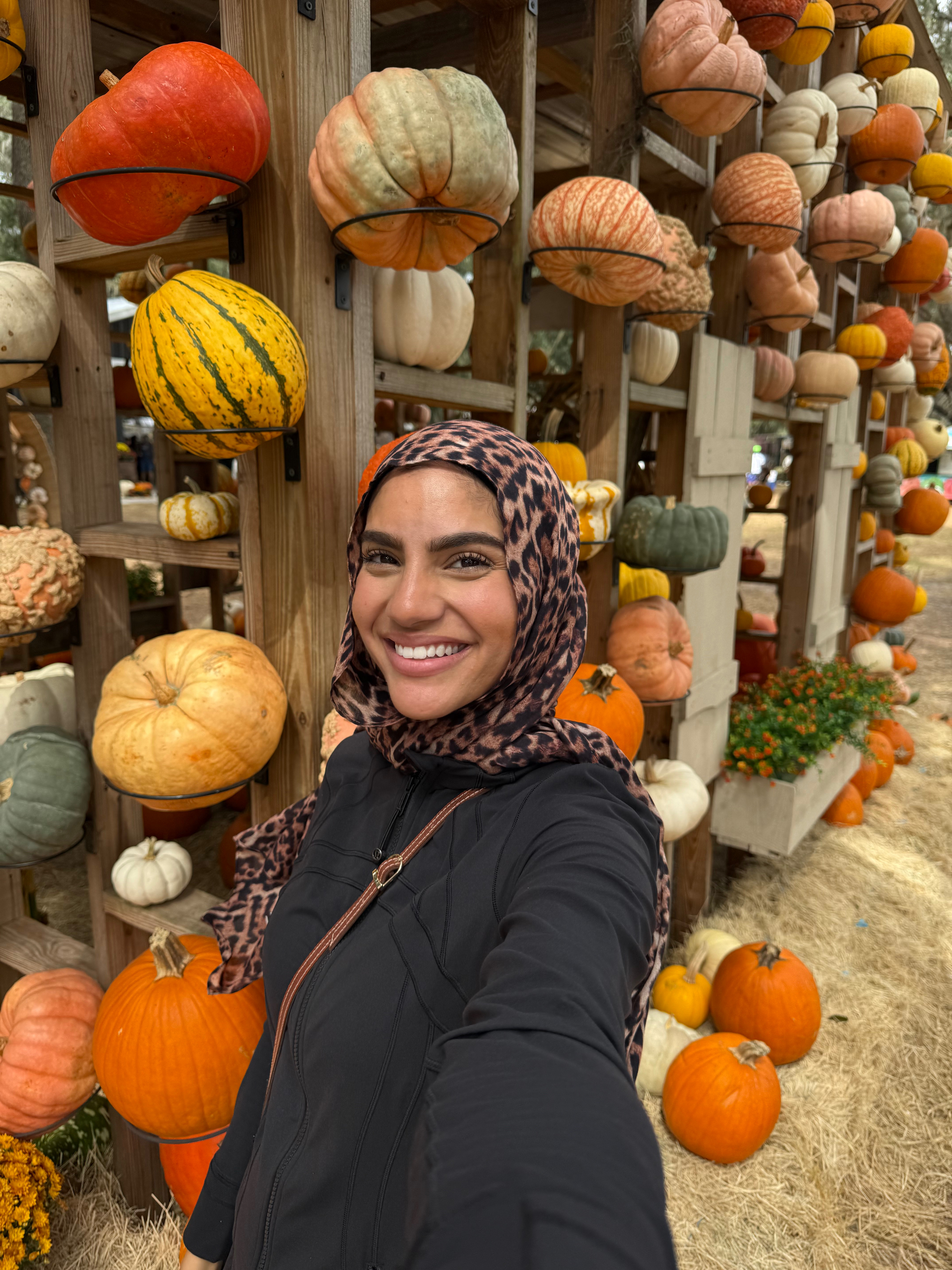 Casual fall fashion 

 #LTKSeasonal #LTKActive