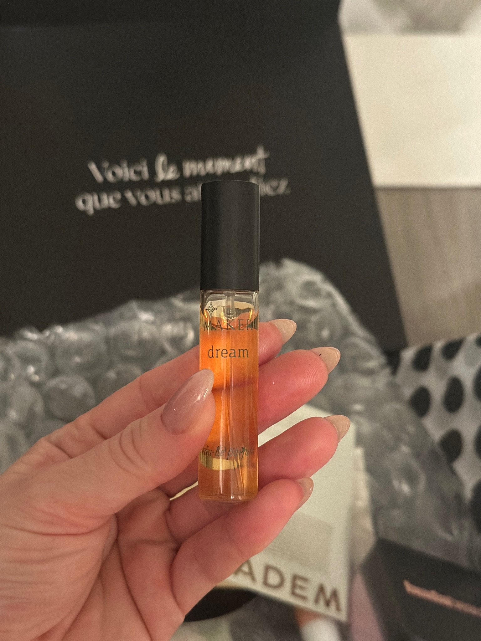 Not sure what to make of this one...almost a more masculine leaning sweet gourmand. 

Reminiscent of a coffee shoppe ☕️ 
Very subtle and elegant with a slight synthetic finish. 
The person who would wear this would also dabble in Paco Rabanne and Caroline Herrera for men. 

If you try it let me know your thoughts 💭 

#LTKBeauty