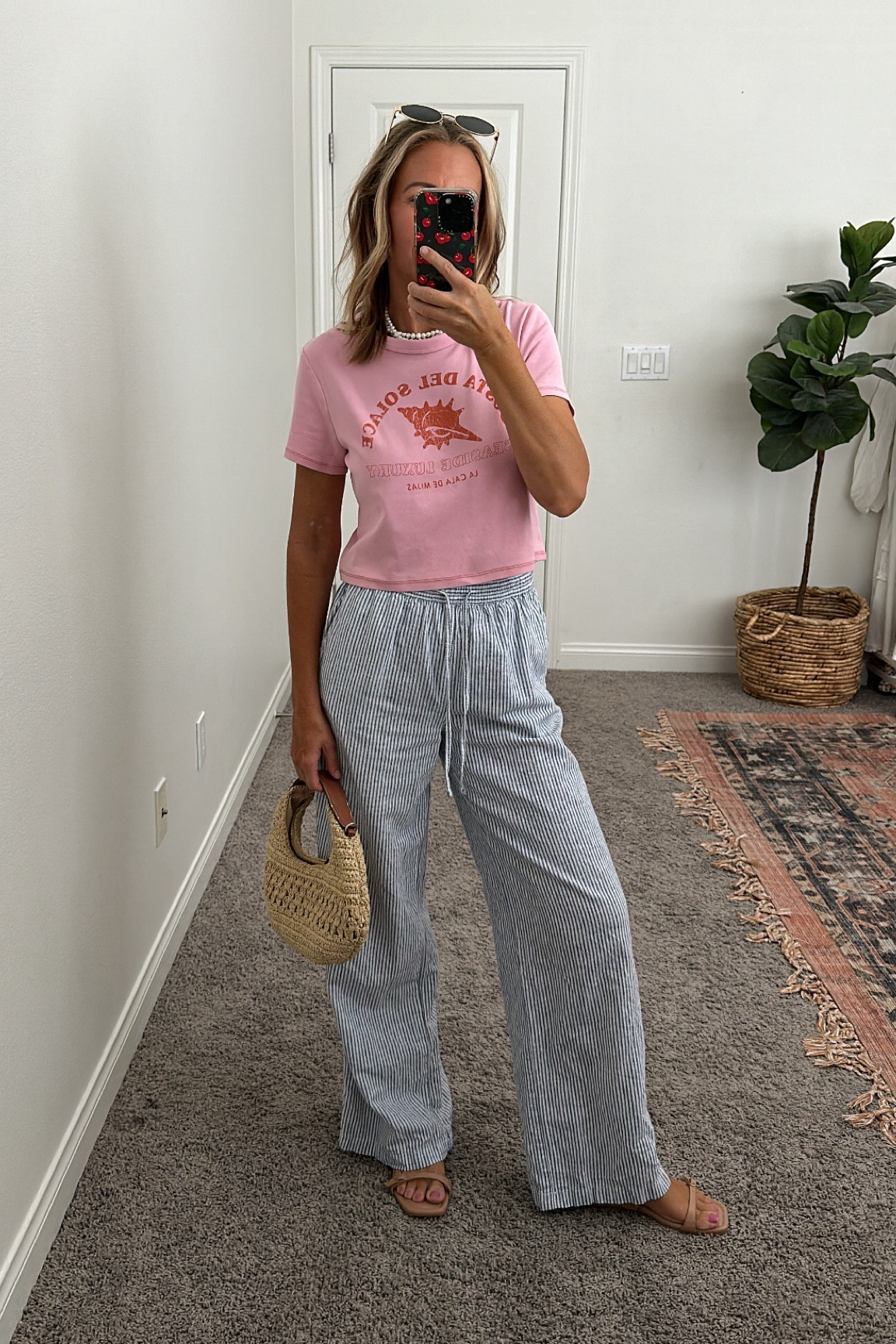 Todays outfit
Shirt sized up to a medium-runs small
Pants size xs


#LTKSaleAlert #LTKFindsUnder50 #LTKStyleTip