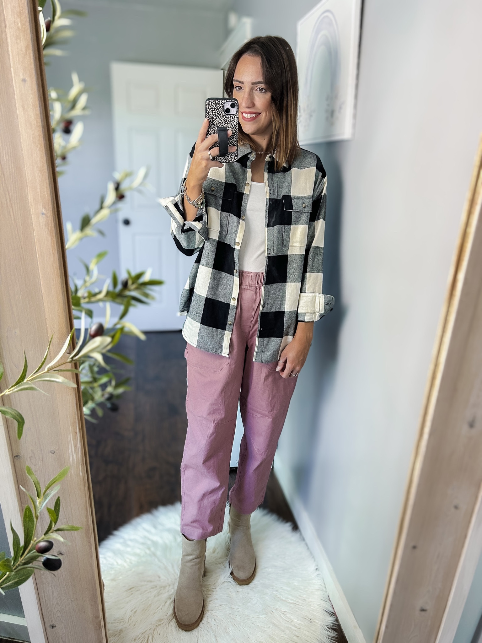 Old Navy fall fashion
Oversized flannel boyfriend shirt - TTS, M
White layering tunic cami  - TTS, M
High waisted utility cargo pants - TTS, M
Target boots - TTS
Victoria Emerson cuff bracelet 

#LTKSeasonal #LTKstyletip #LTKfindsunder50