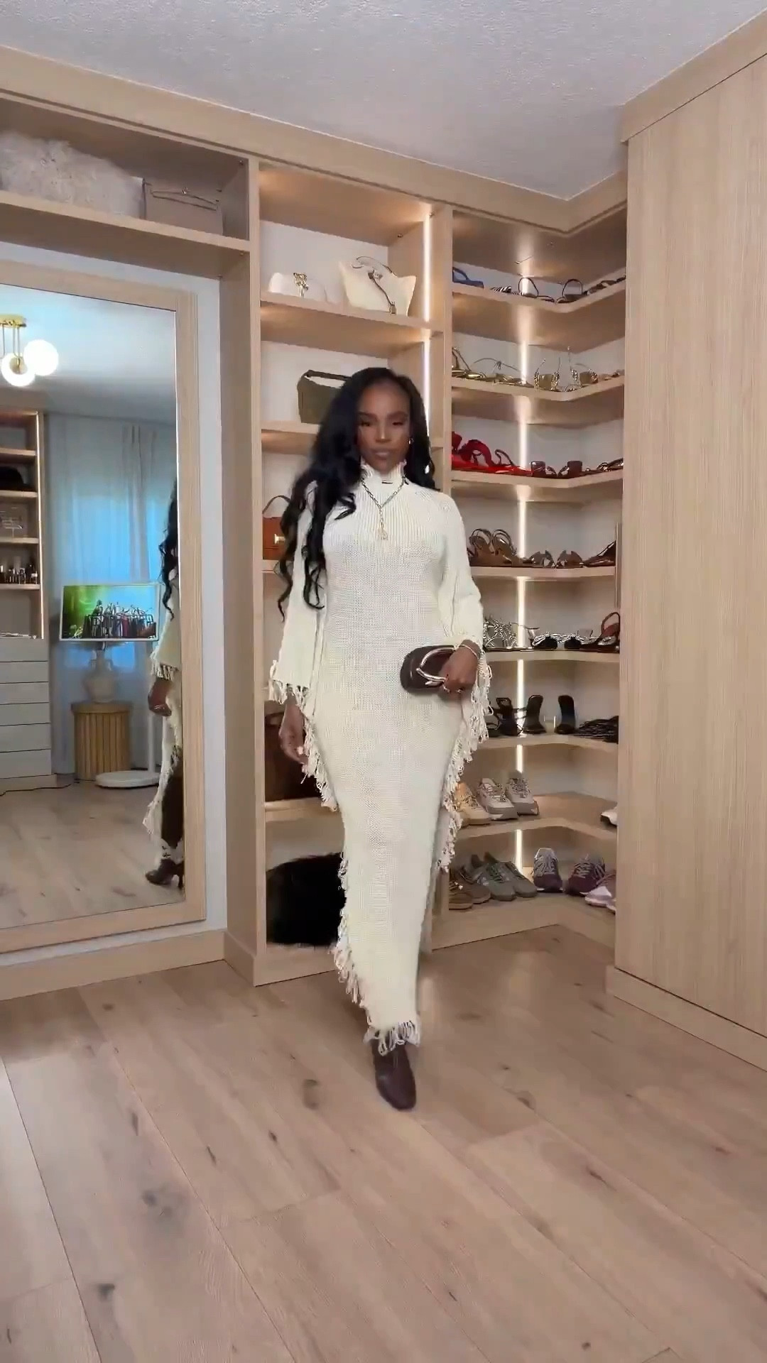 ✨ Easy Outfit Inspo — polished, wearable, and on repeat

These are the kind of everyday looks that make getting dressed feel effortless. Cozy layers, flattering denim, and timeless neutrals come together for outfits that feel elevated without trying too hard. Each piece mixes easily with staples you already own, making these true cost-per-wear wins you’ll keep reaching for.

Perfect for:
• Errands
• Lunch dates
• Casual workdays
• Fall-to-winter everyday wear

📏 Sizing:
Tops: Small
Jeans: 27 Long
Boots: True to size
Outerwear: Small

Measurements:
5’4” · 138 lbs · 34D · 27” waist · 40” hips

Save this post to recreate these looks later.

Easy outfit inspiration, elevated casual outfits, everyday fall looks, neutral outfit ideas, chic denim styling, effortless everyday fashion.

Follow me on Instagram and YouTube @kirasfashionfinds

#LTKgrwm #LTKPetite #LTKootd