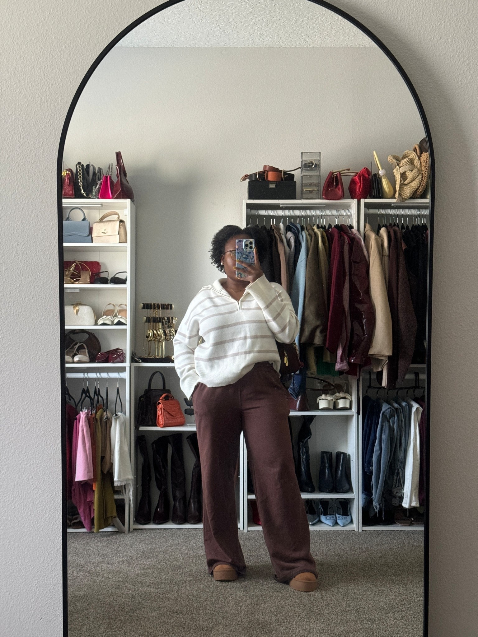 Cozy fall Outfit with sweatpants and pullover 

#falloutfit #auntumstyle #cozyoutfit #sweatpants #pullover #ootdfall #ootdstyle

#LTKootd #LTKPetite #LTKgrwm