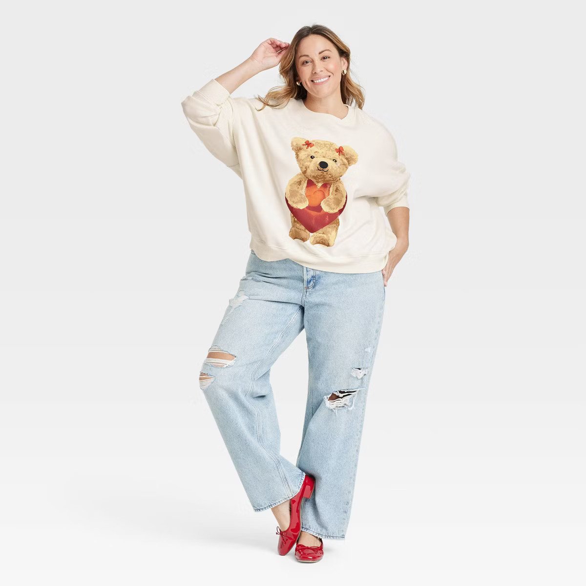 Women's Teddy Bear Heart Graphic Sweatshirt - Off-White | Target